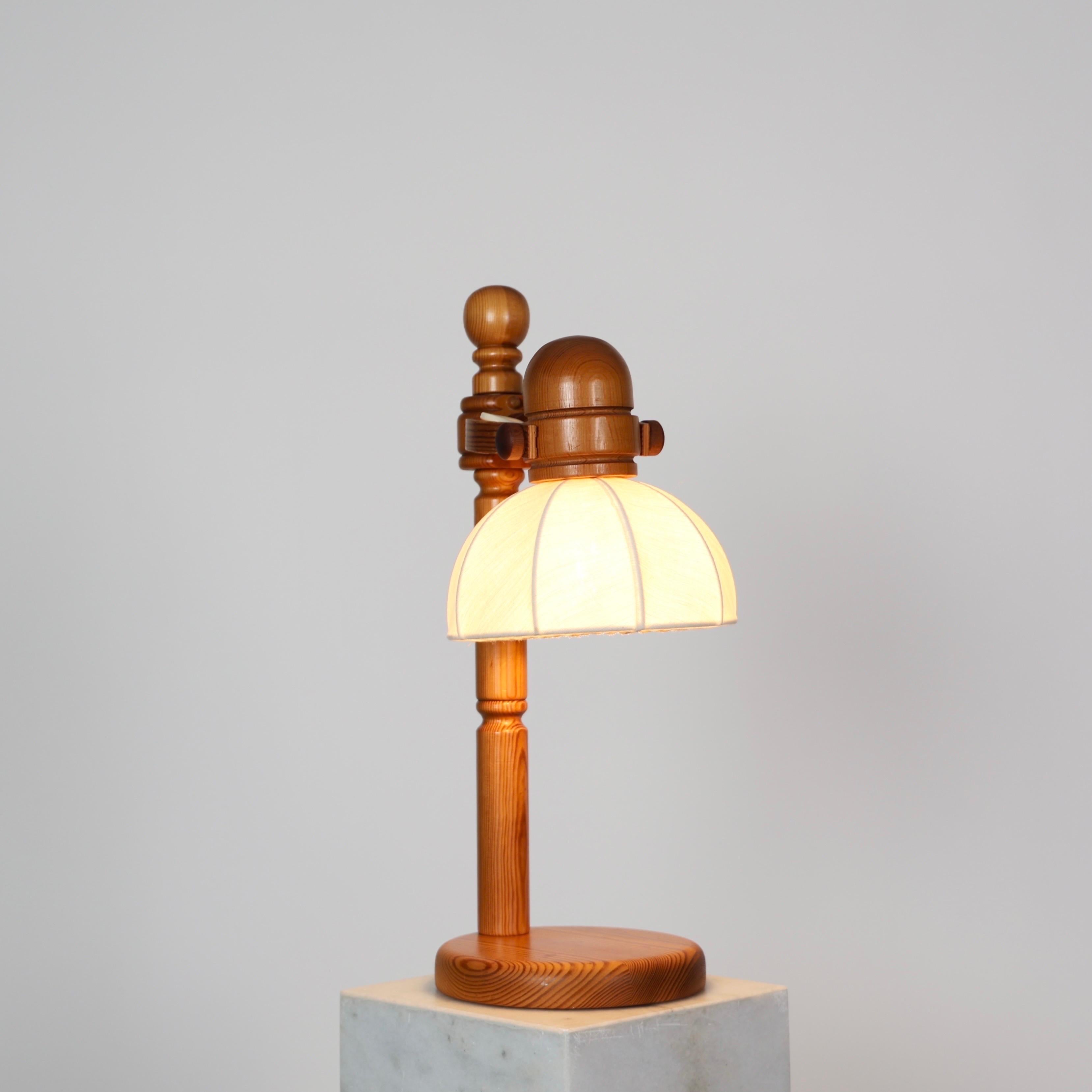 Fin du 20e siècle Ensemble de lampes de table en bois de pin suédois par Markslöjd, Suède, années 1980 en vente