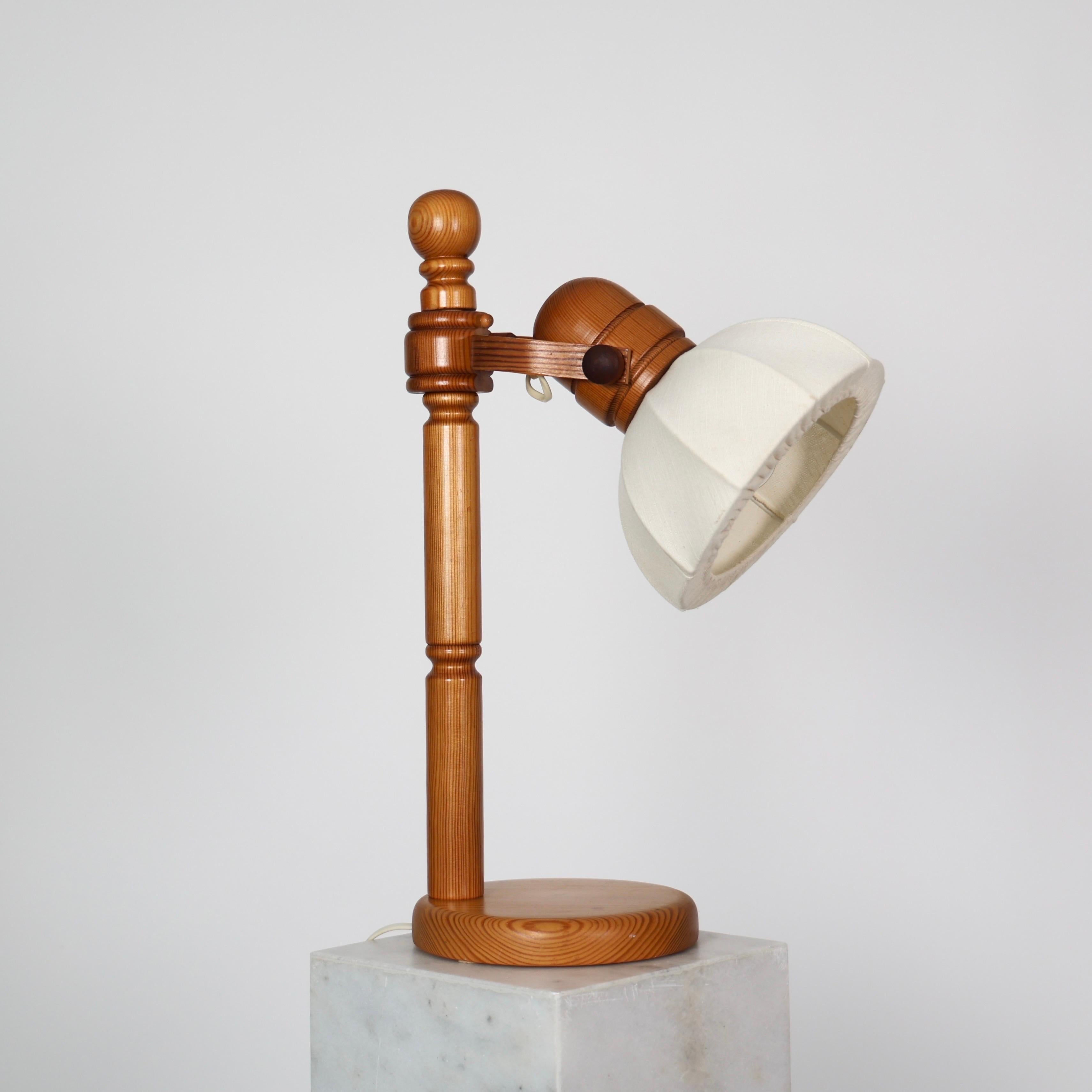 Bois Ensemble de lampes de table en bois de pin suédois par Markslöjd, Suède, années 1980 en vente