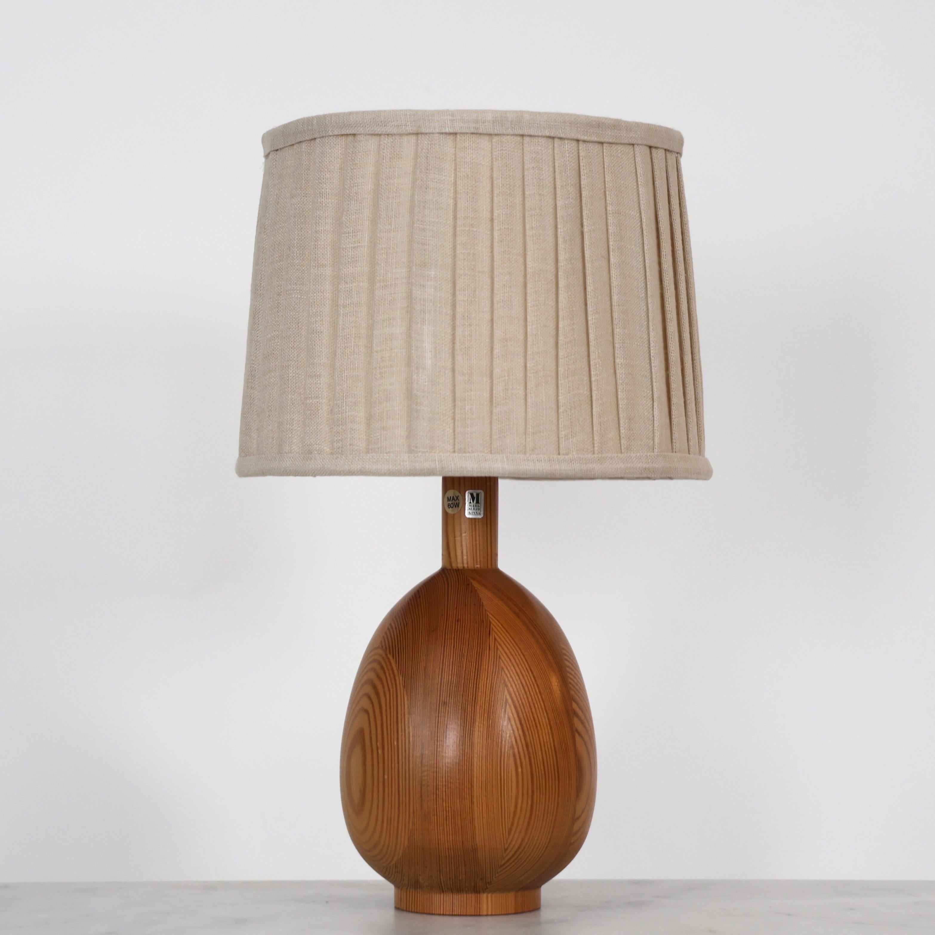 Ensemble de lampes de table en bois de pin suédois par Markslöjd, Suède, années 1980 en vente 2