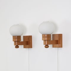 Set di lampade da parete in legno di pino svedese di Aneta, Svezia, anni '70