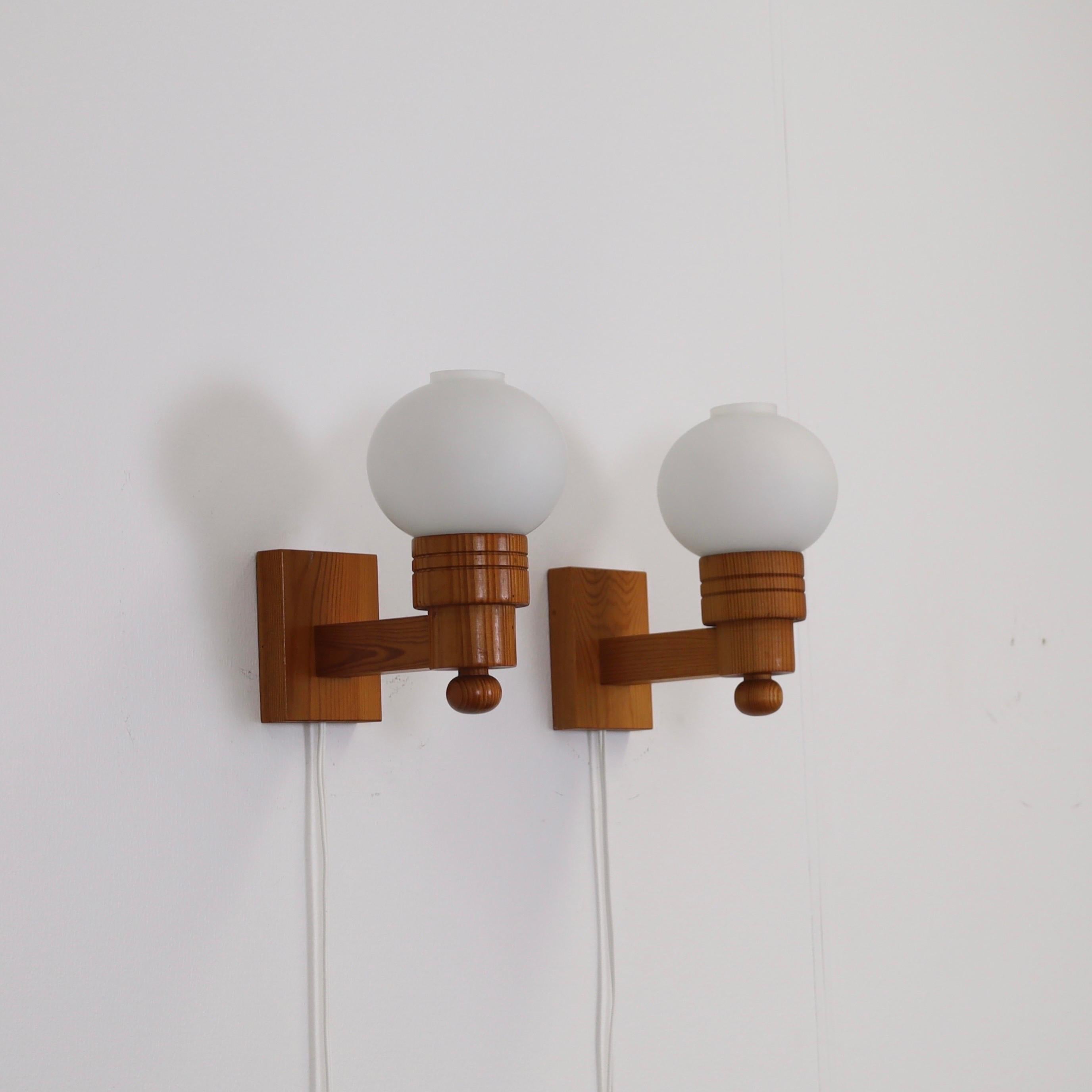 Late 20th Century Set of Swedish Pine Wood Wall Lamps by Aneta, Sweden, 1970s