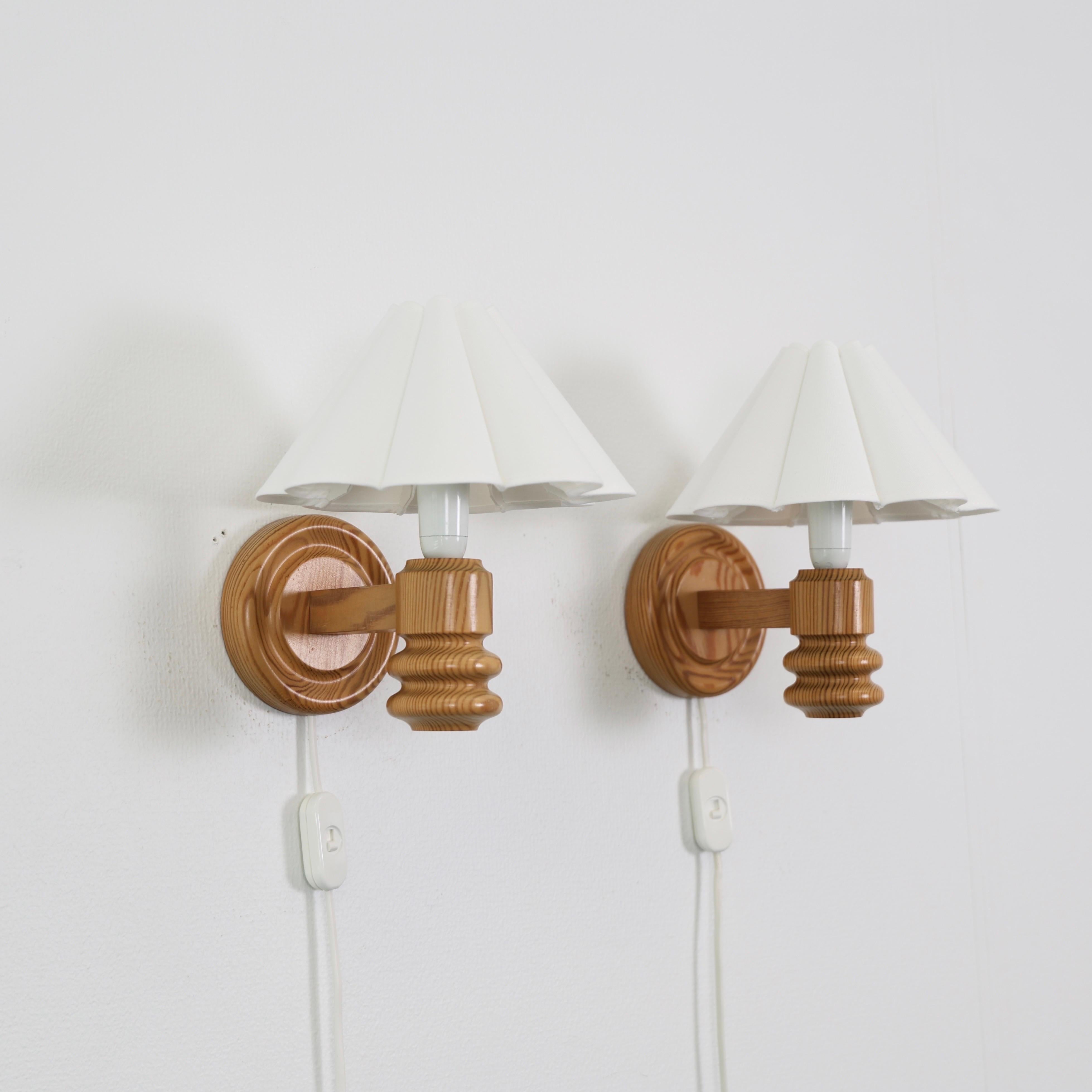 Set of Swedish Pine Wood Wall Lamps by Solbackens Svarveri, Sweden, 1970s For Sale 3