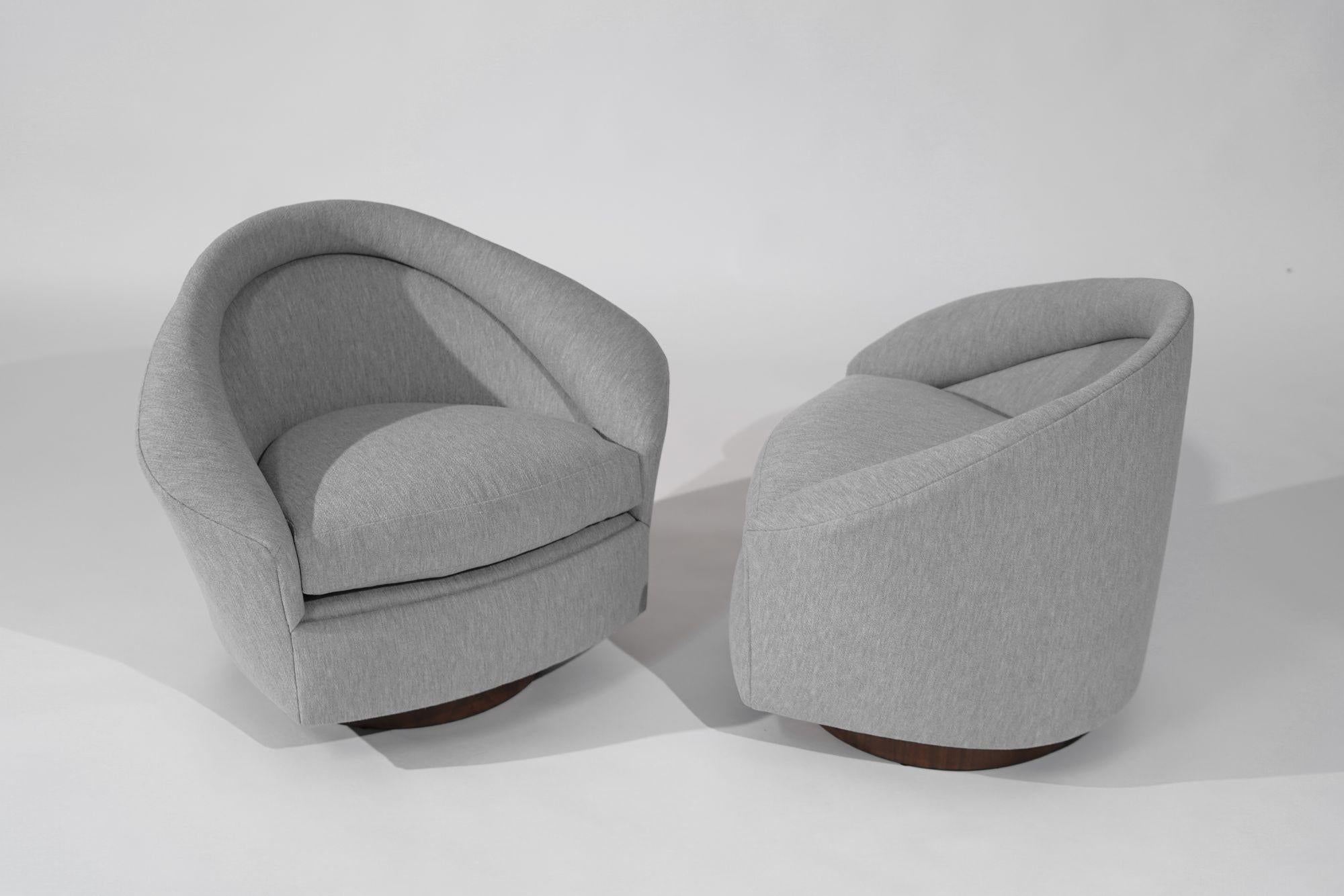 Mid-Century Modern Set of Swivel Tilt Lounge Chairs by Adrian Pearsall, C. 1950s For Sale