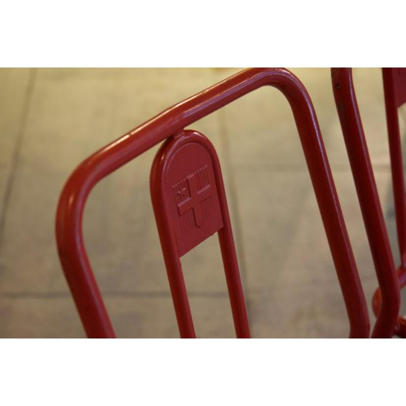 Ensemble de chaises savoyardes T4 de Tolix

Vintage Design
Paire de chaises guinguette Tolix T4 Savoyardes dans leur patine d'origine.

Informations complémentaires :
Matériau : Métal
Couleur : Rouge
Créateur : Tolix
Période de conception : 1960 à