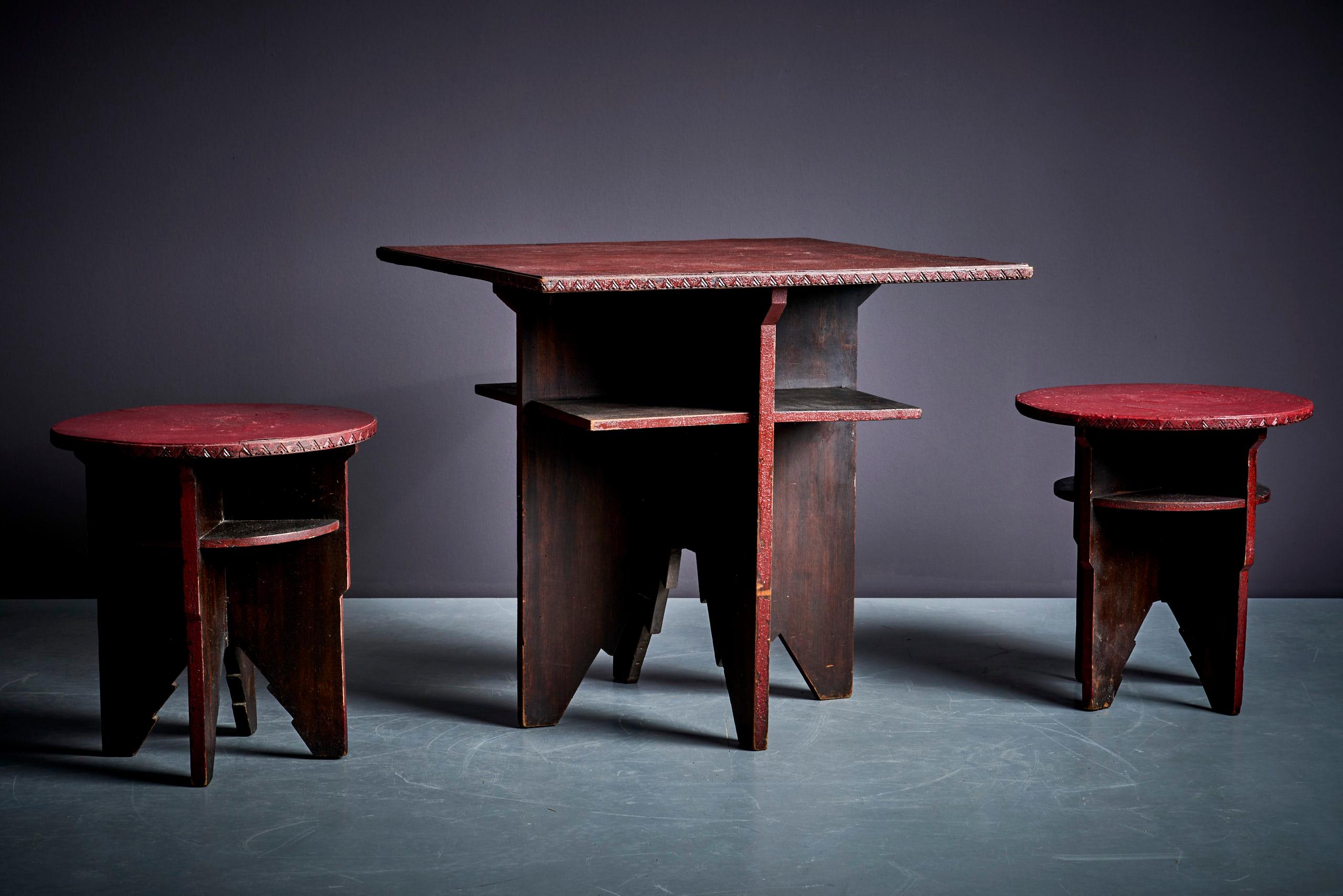 Art Deco 1920's Turin School design movement Set of Table and two Stools For Sale