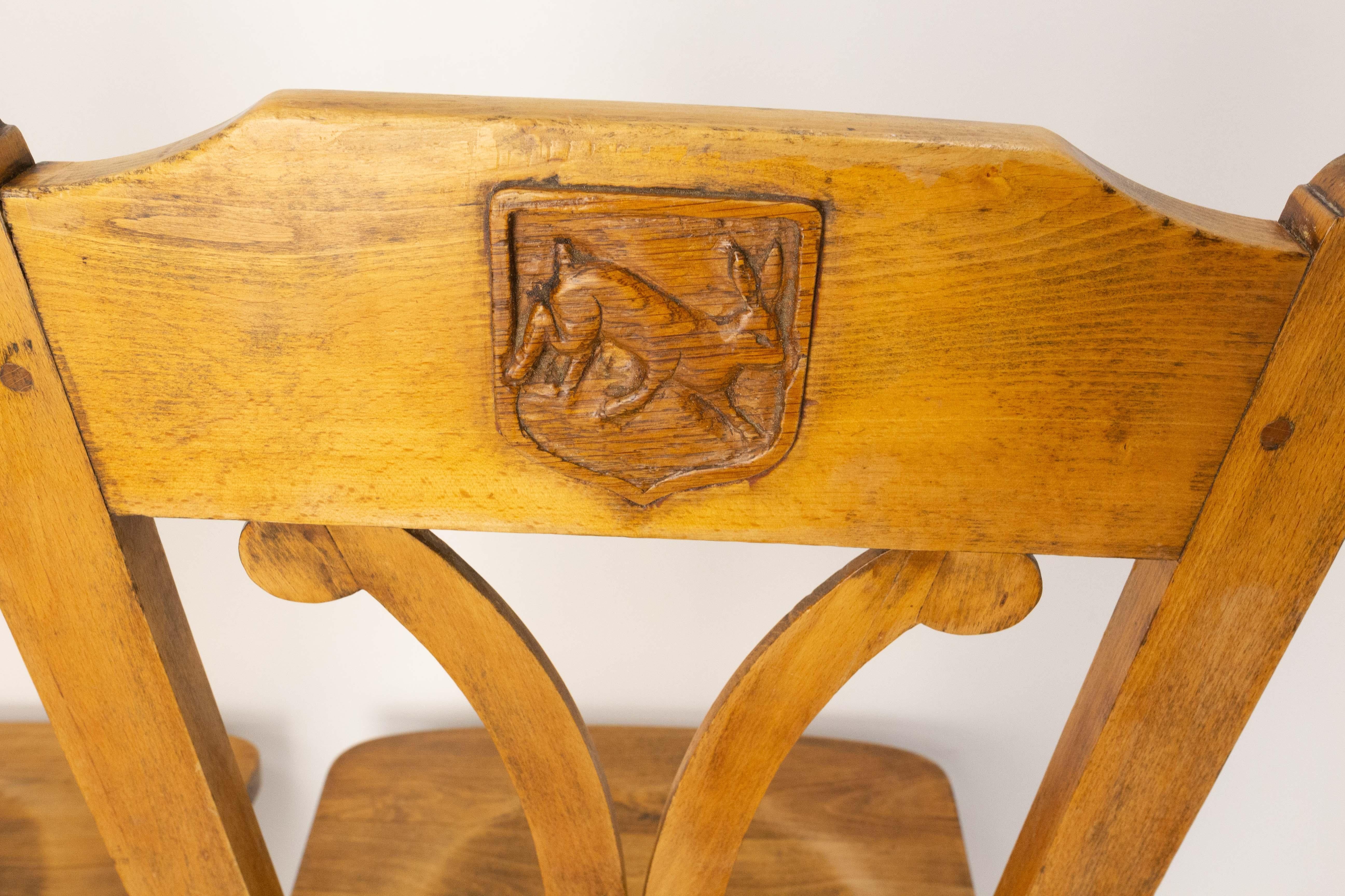 Set of Table & Four Chairs in the Hunting Theme Oak, France, Mid-20th Century For Sale 8
