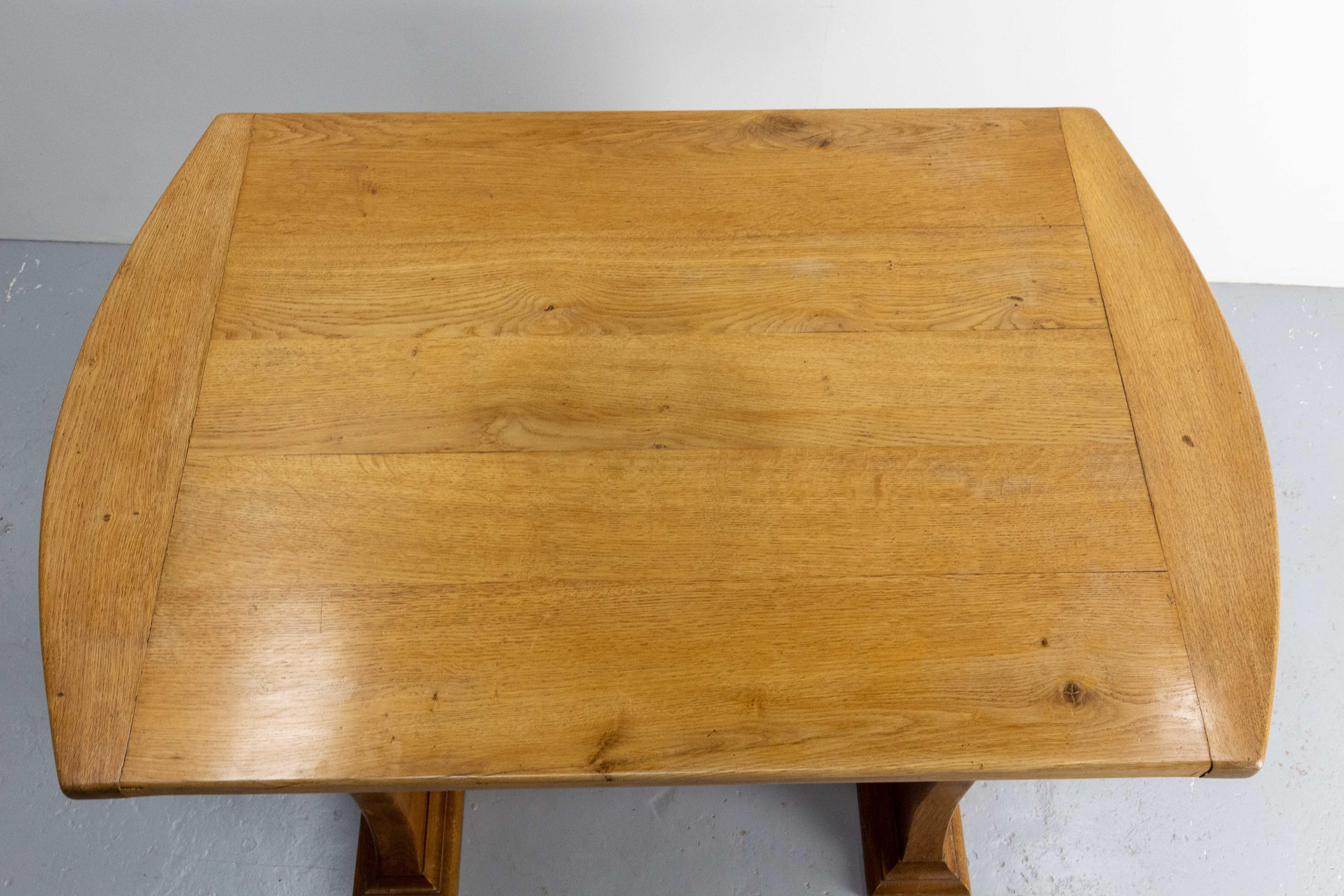 Set of Table & Four Chairs in the Hunting Theme Oak, France, Mid-20th Century For Sale 13