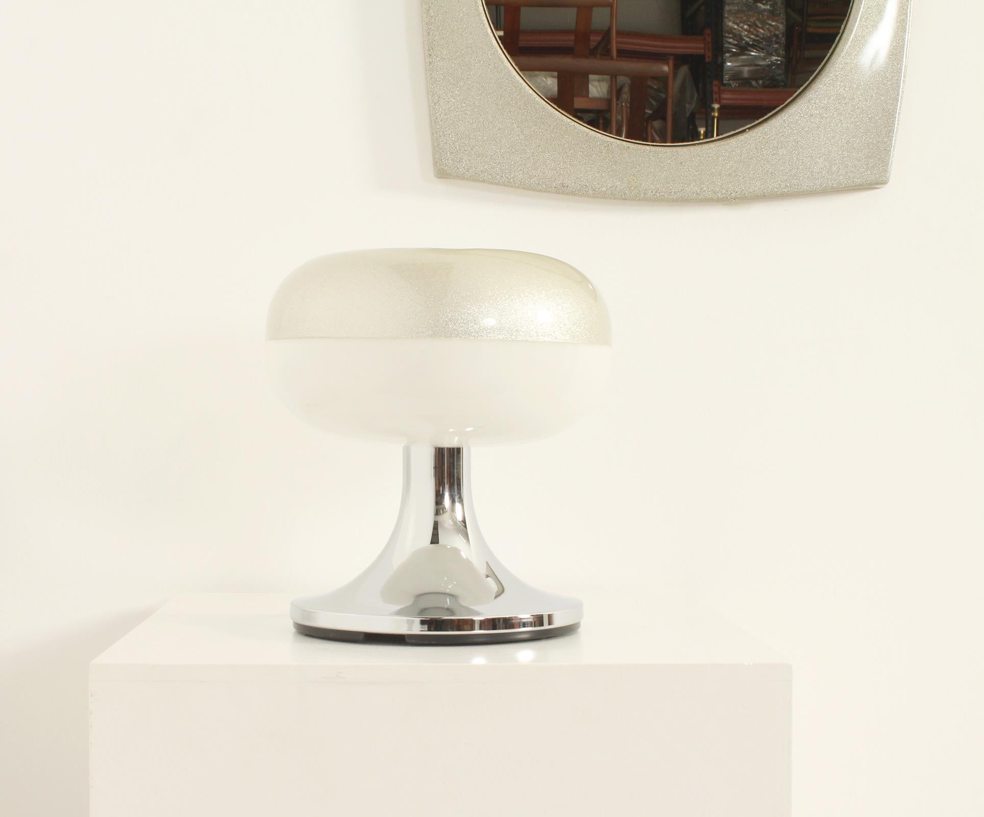 Conjunto de lámpara de mesa y espejo en fibra de vidrio, España, años 70 Metal en venta