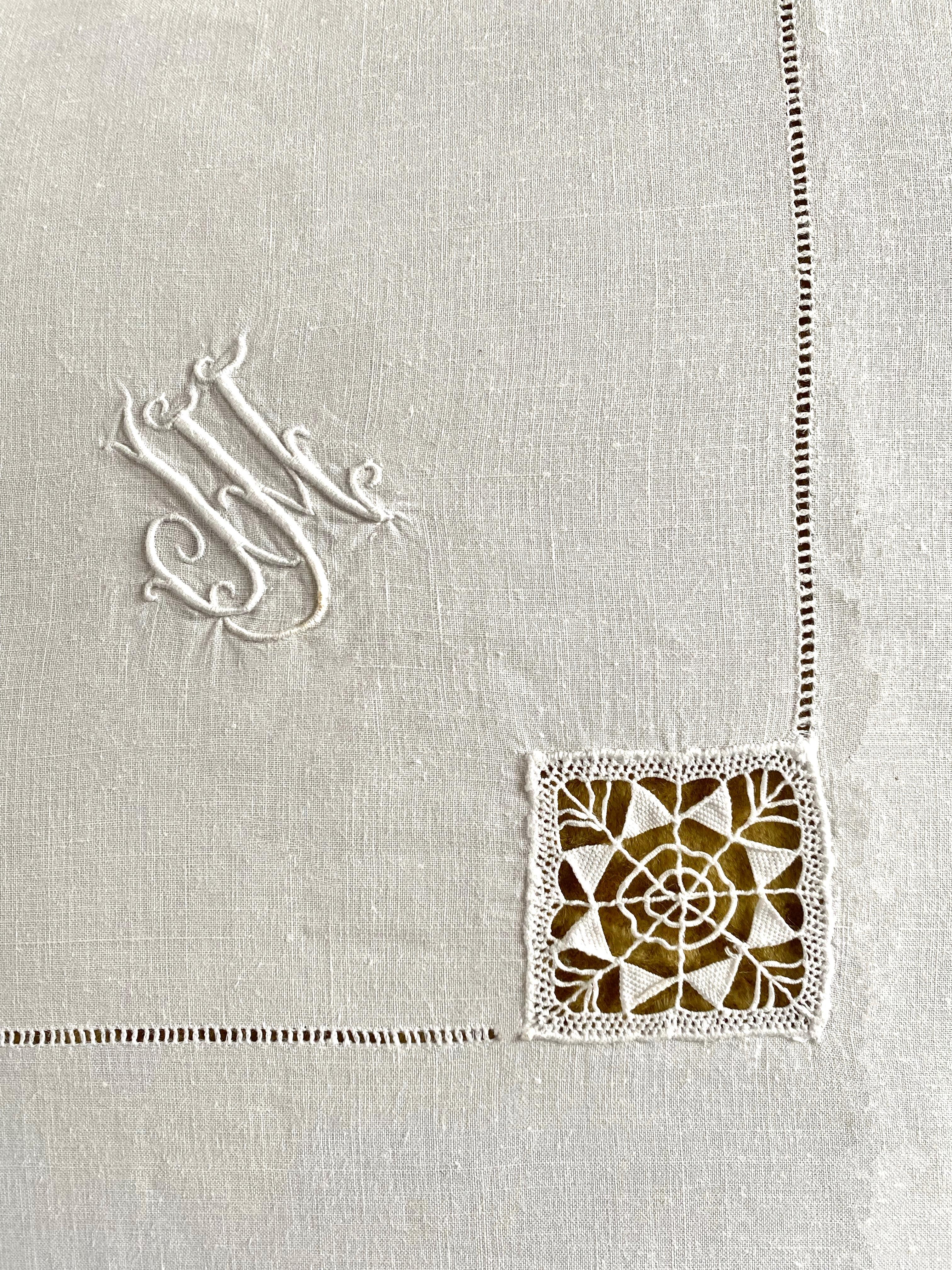 Linen Antique french white linen tablecloth and napkin set, circa 1900 Art Nouveau