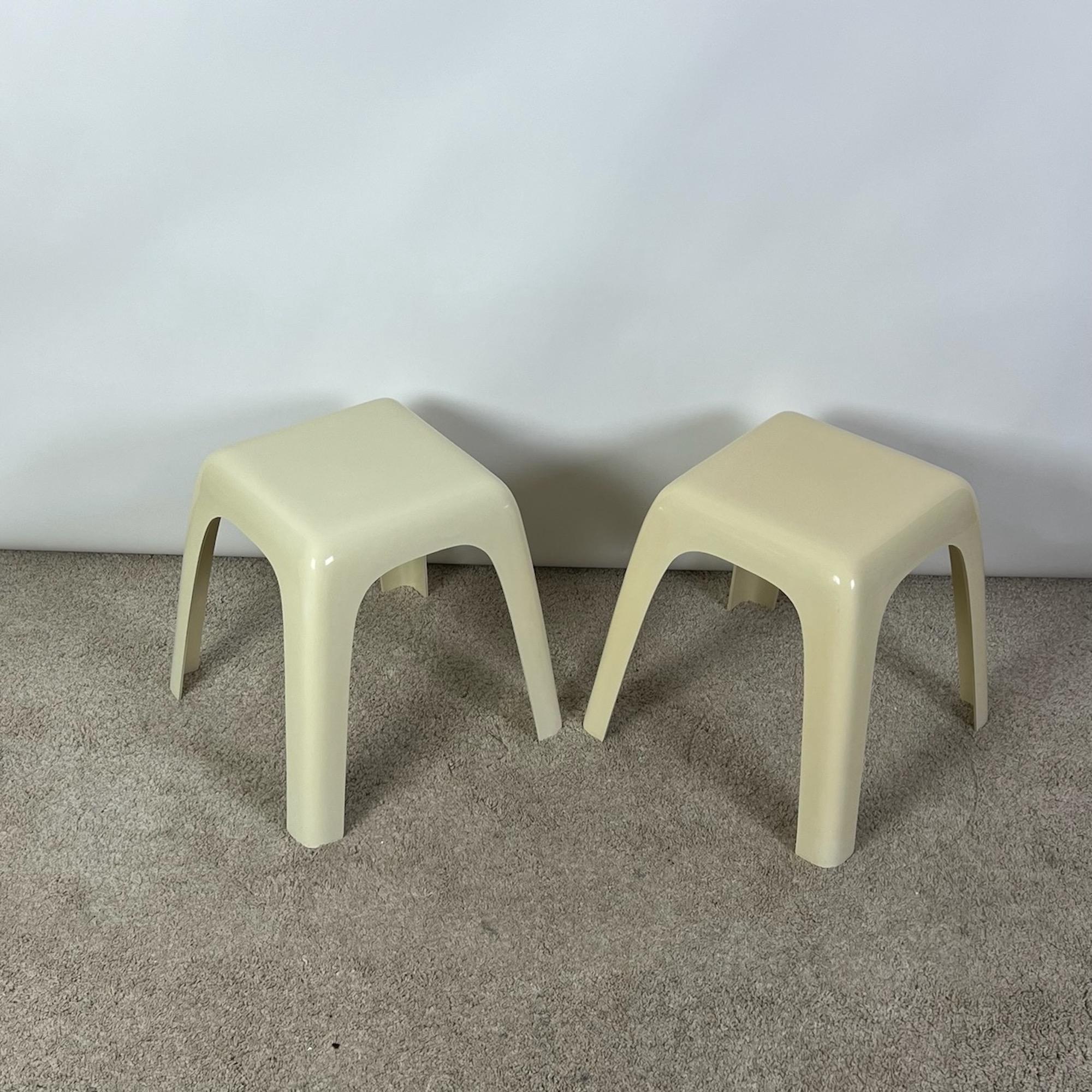 Set of tables / stools SMALL by Castiglioni Gaviraghi and Lanza for Valenti, 80s For Sale 3