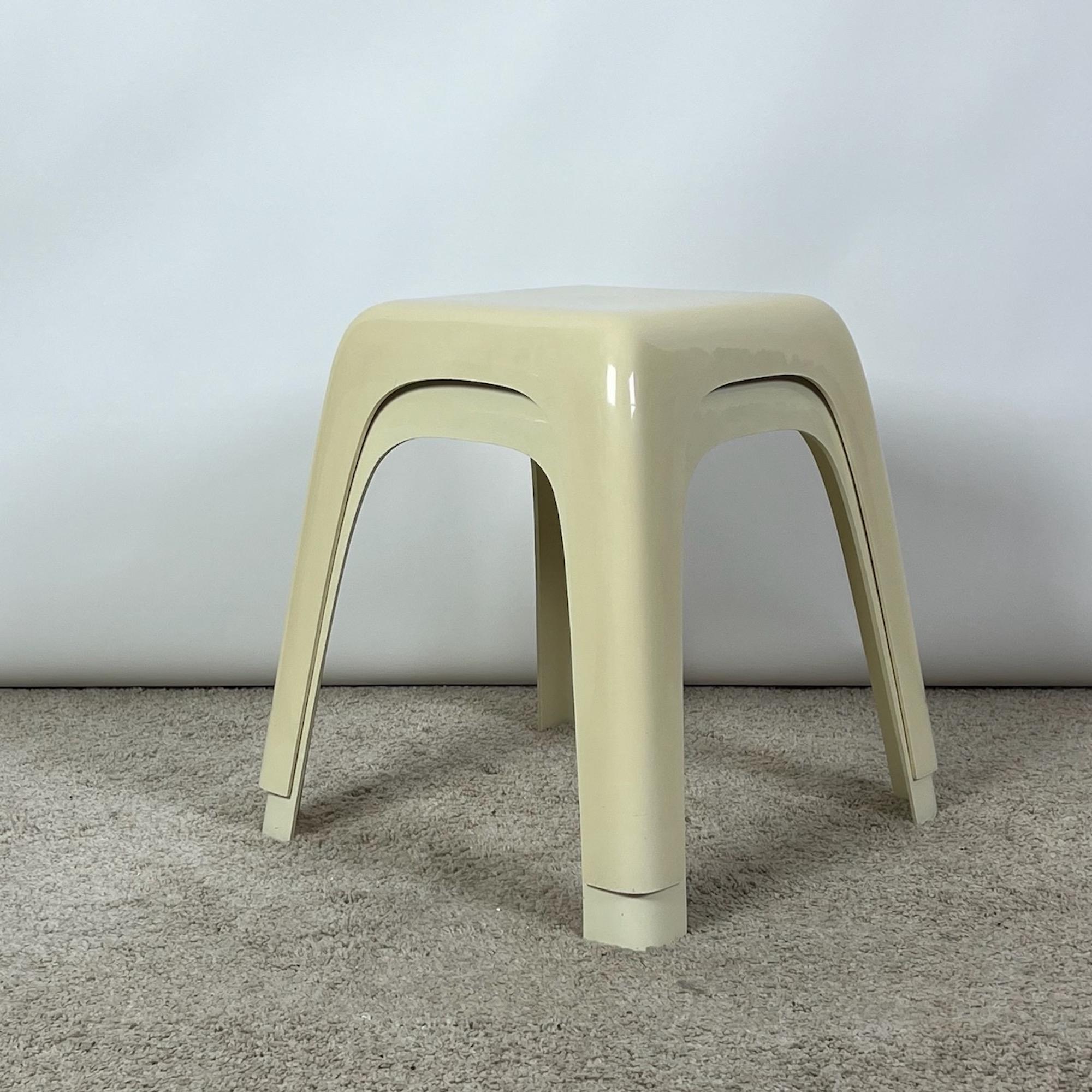 Italian Set of tables / stools SMALL by Castiglioni Gaviraghi and Lanza for Valenti, 80s For Sale