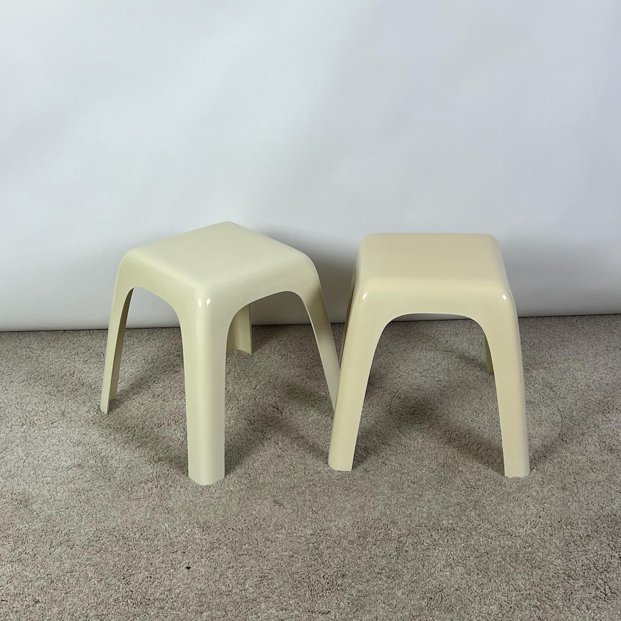 Set of tables / stools SMALL by Castiglioni Gaviraghi and Lanza for Valenti, 80s For Sale 1