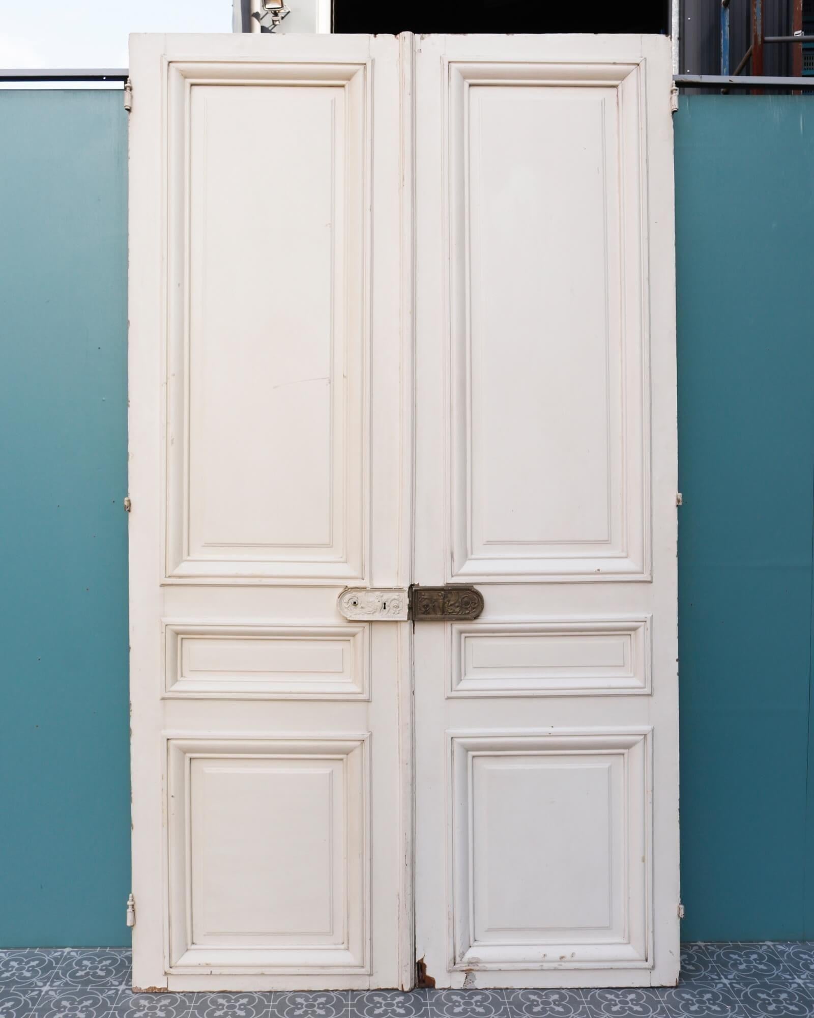Set of Tall Antique Louis XVI Style Double Doors In Fair Condition For Sale In Wormelow, Herefordshire
