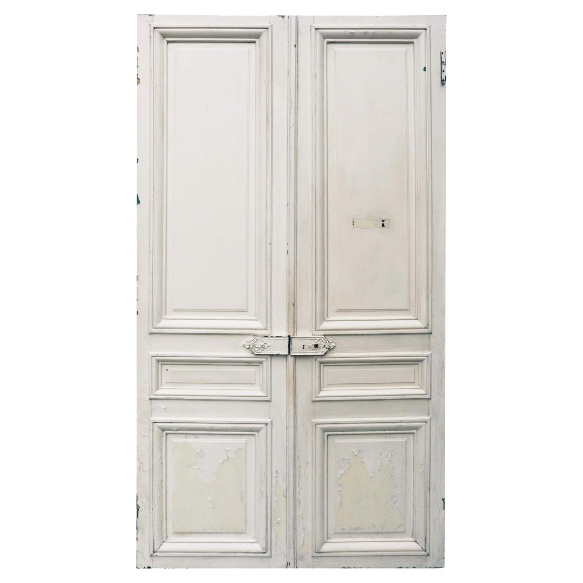 Ensemble de grandes portes de séparation anciennes de style Louis XVI