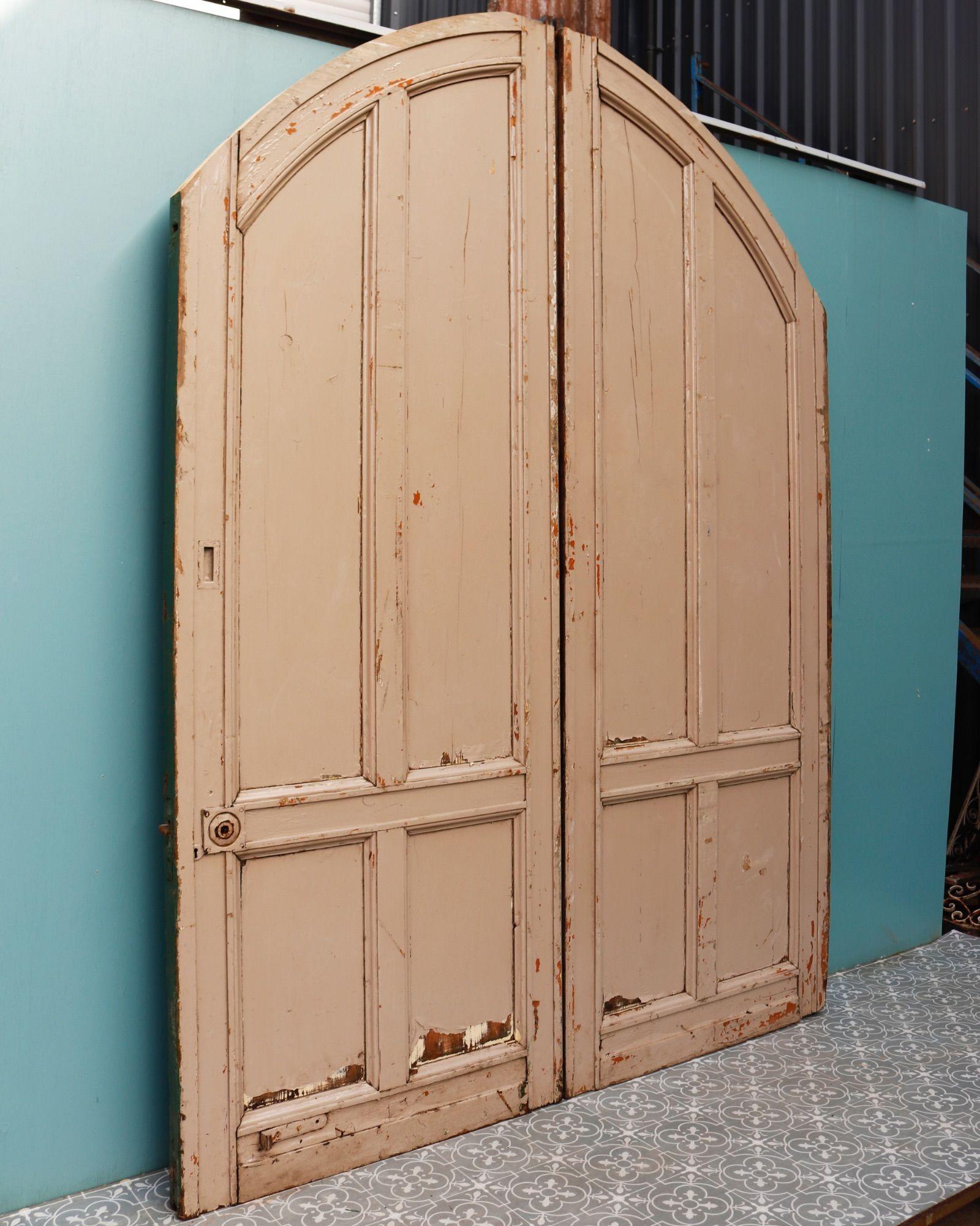 19th Century Set of Tall Victorian Arched Double Doors For Sale