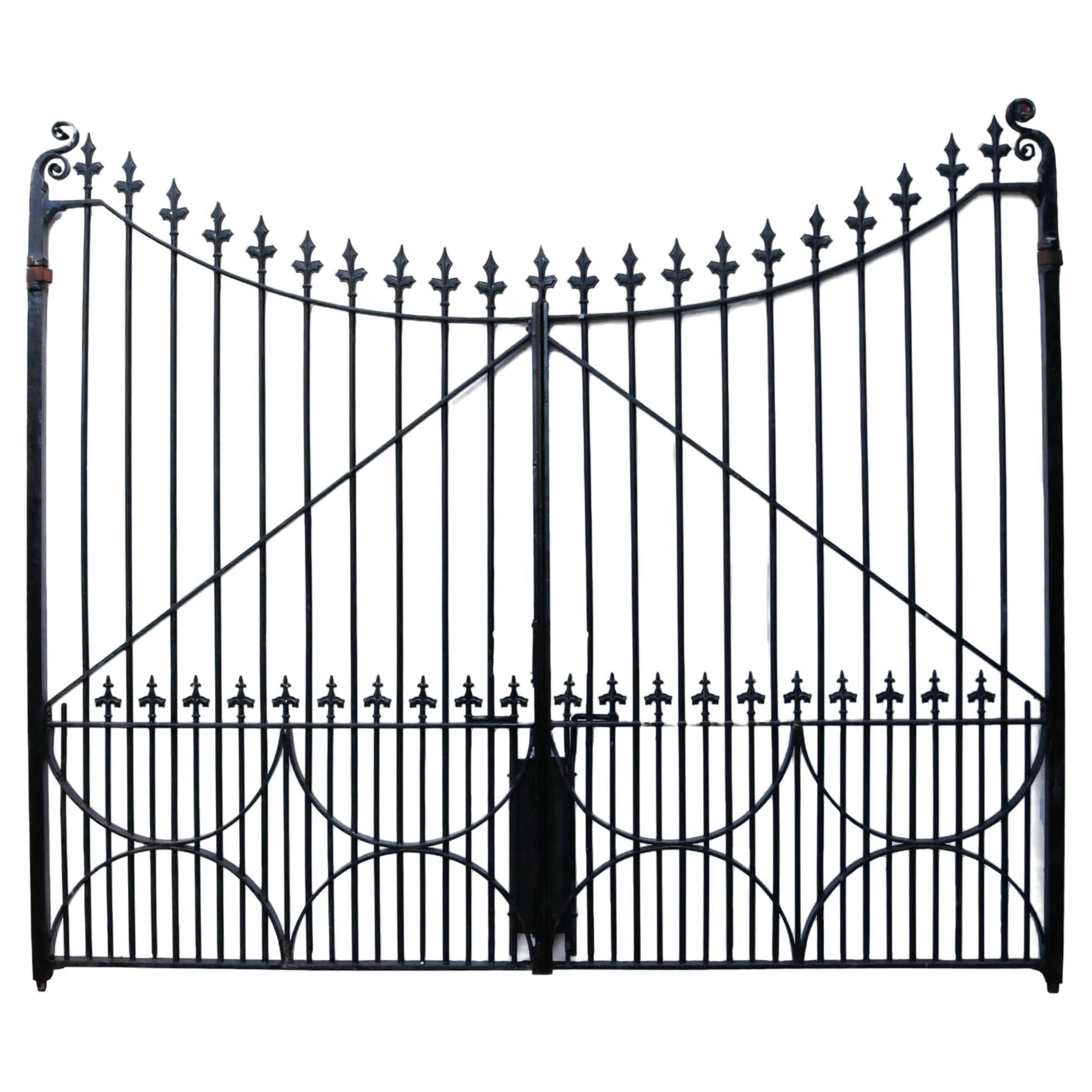 Set of Tall Wrought Iron Driveway Gates 305 cm (10ft) For Sale