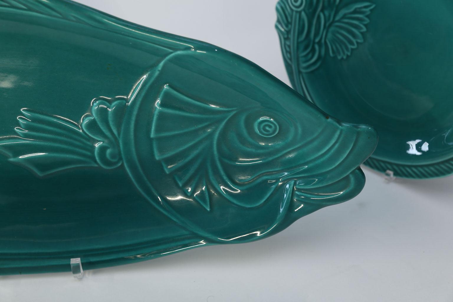 Set of Teal Fish-Shape Ceramic Dishes For Sale 2