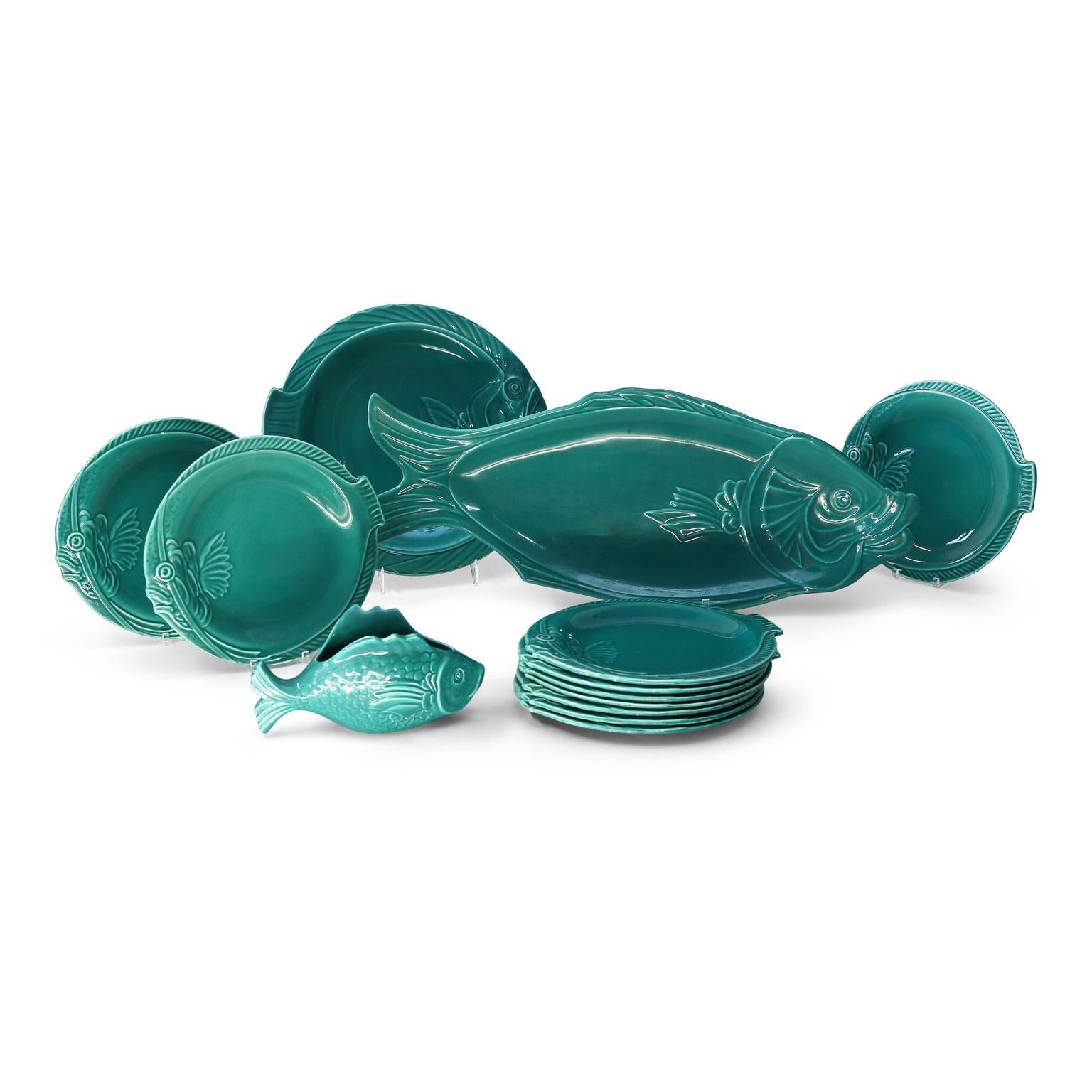 Set of Teal Fish-Shape Ceramic Dishes For Sale 1