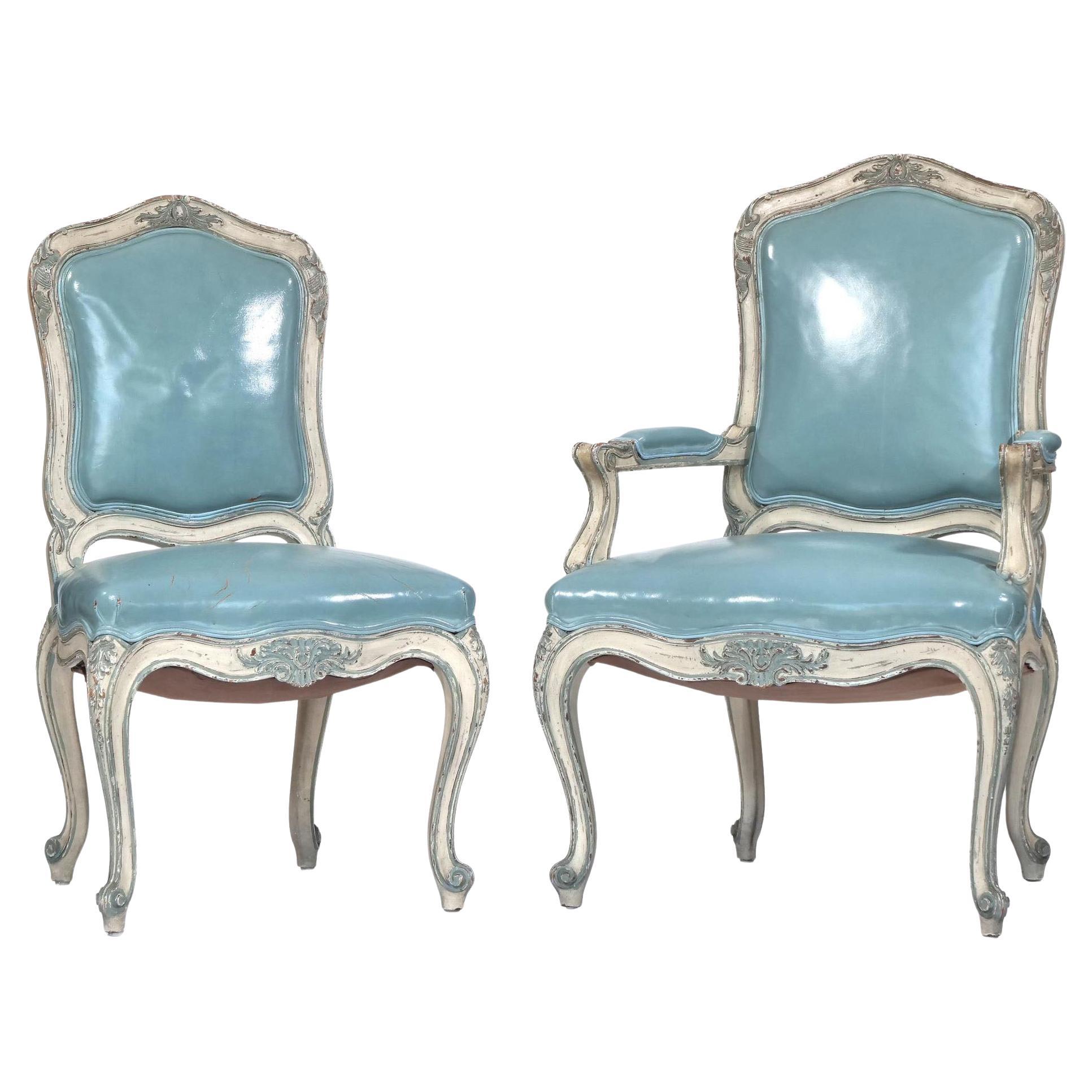 Conjunto de diez sillas francesas estilo Luis XV del siglo XIX en venta