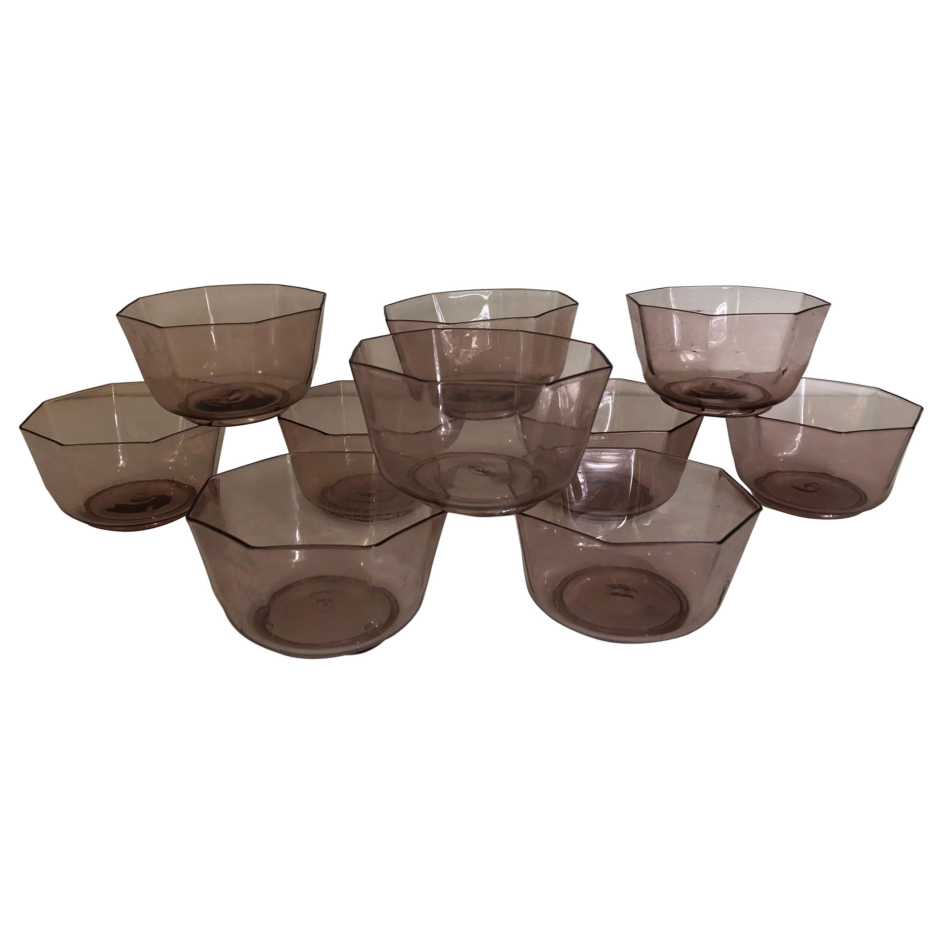 Set di dieci ciotole o coppe in vetro veneziano ambrato