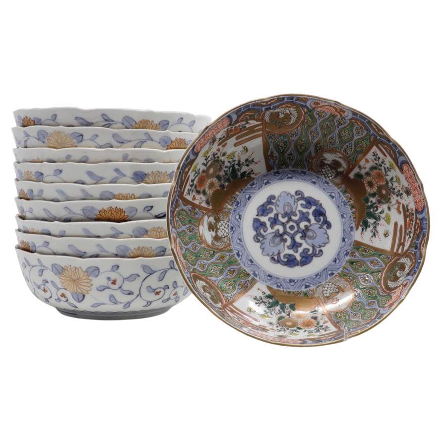 Ensemble de dix bols anciens en porcelaine japonaise Imari Porcelain