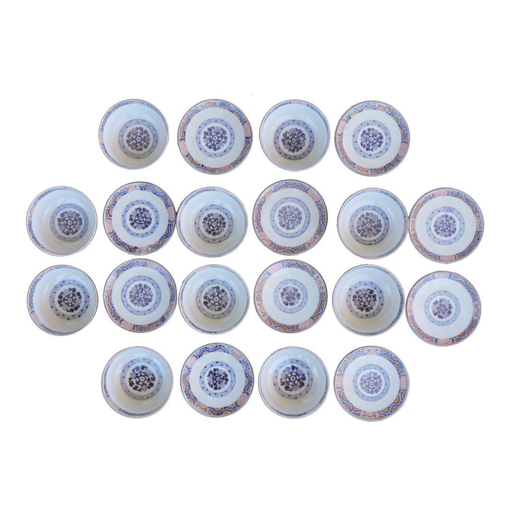 Ensemble de dix bols à riz couverts anciens en porcelaine Imari Porcelain Bon état - En vente à Point Richmond, CA