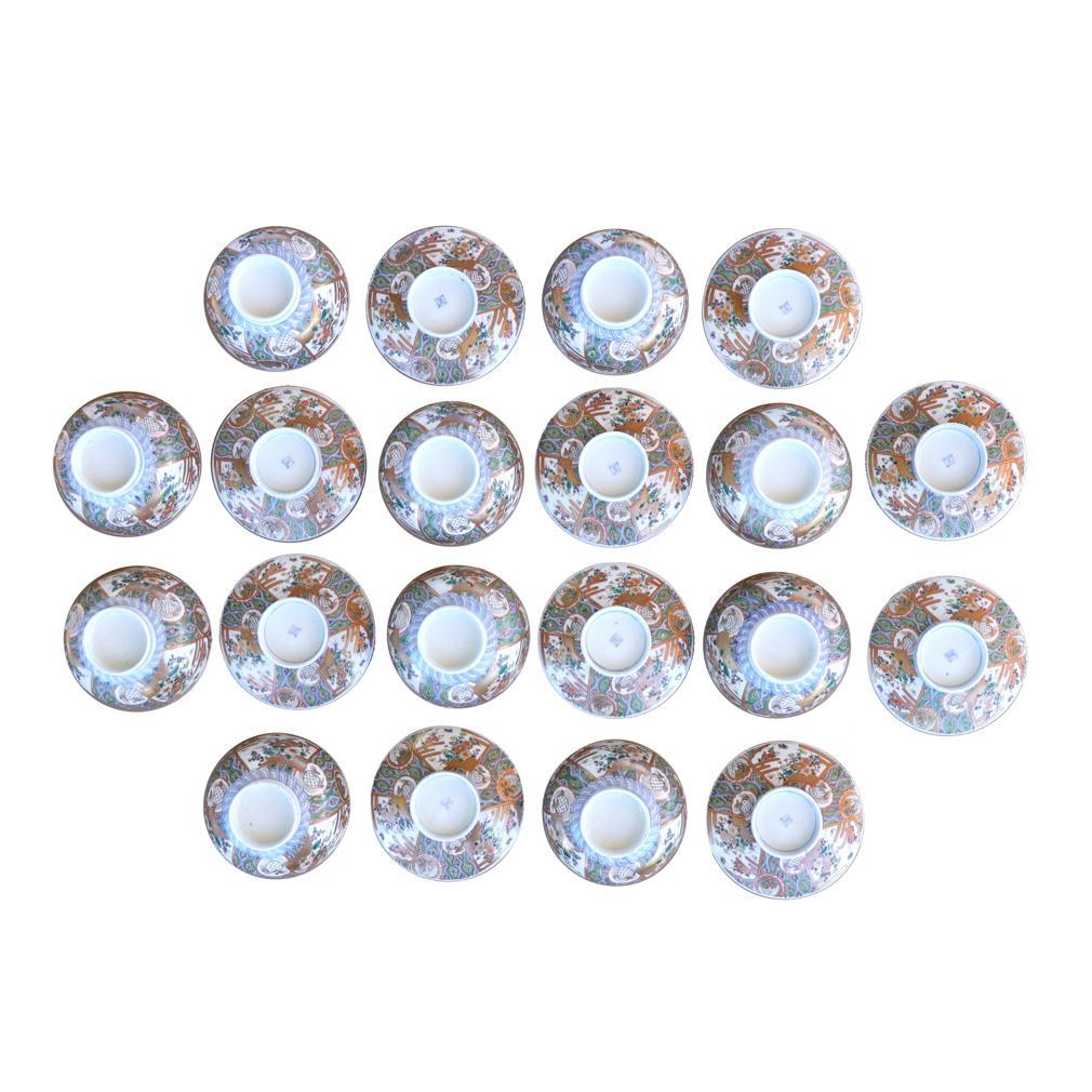 Porcelaine Ensemble de dix bols à riz couverts anciens en porcelaine Imari Porcelain en vente