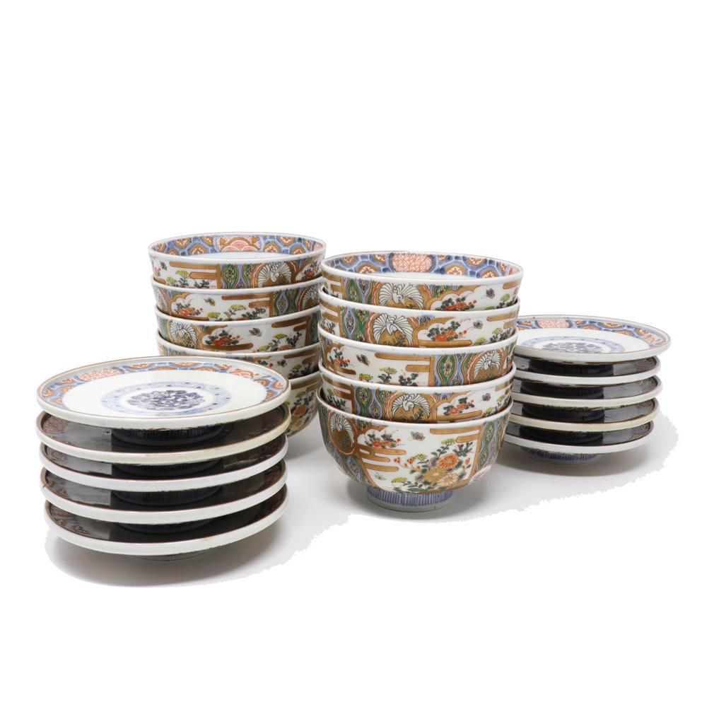 Ensemble de dix bols à riz couverts anciens en porcelaine Imari Porcelain en vente 1