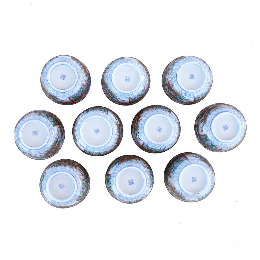 Satz von zehn antiken japanischen Imari Porcelain Tassen (Frühes 20. Jahrhundert) im Angebot