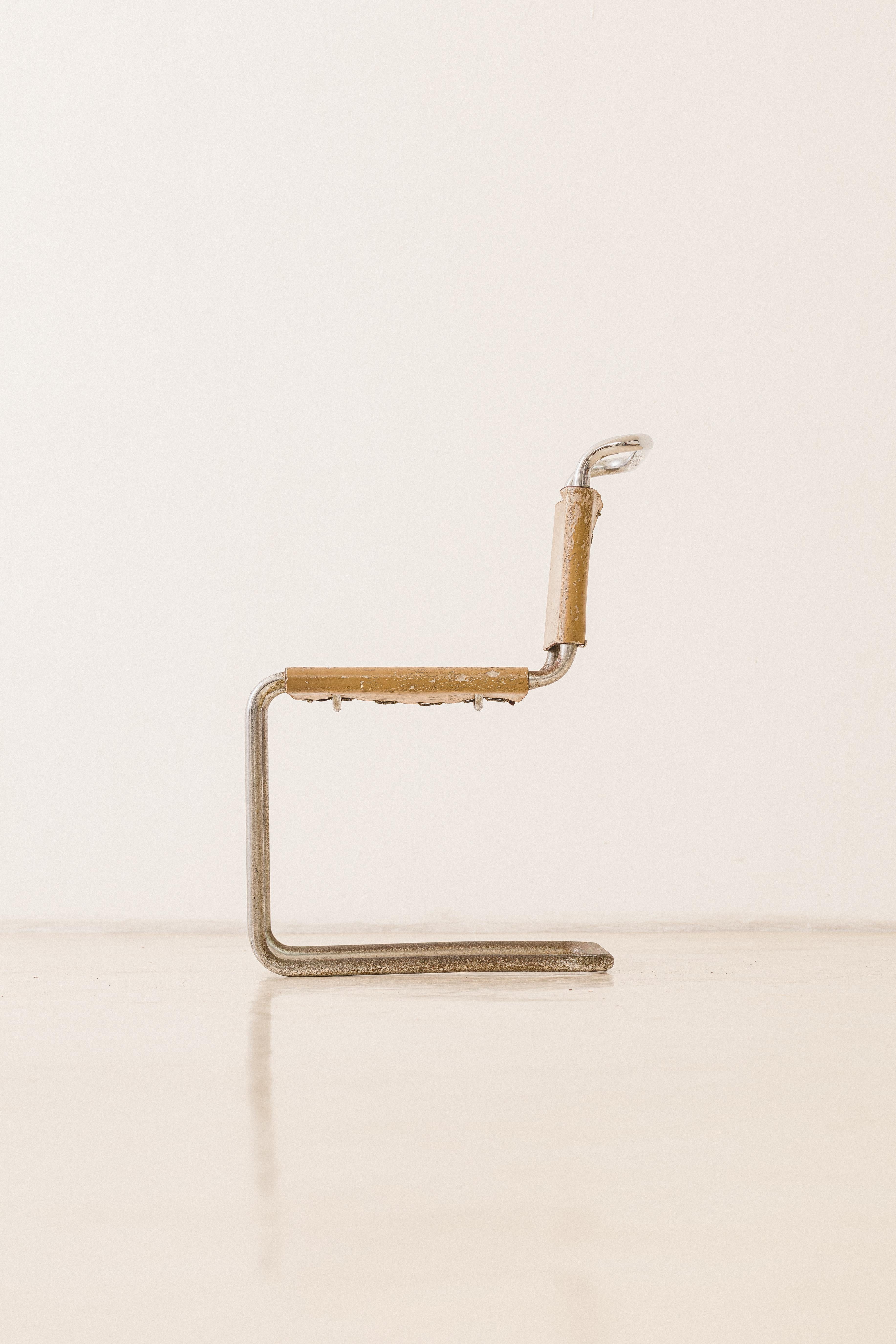 Conjunto de diez Sillas B33 diseño de Marcel Breuer, Hierro y Cuero, Brasil, 1980 en venta 6