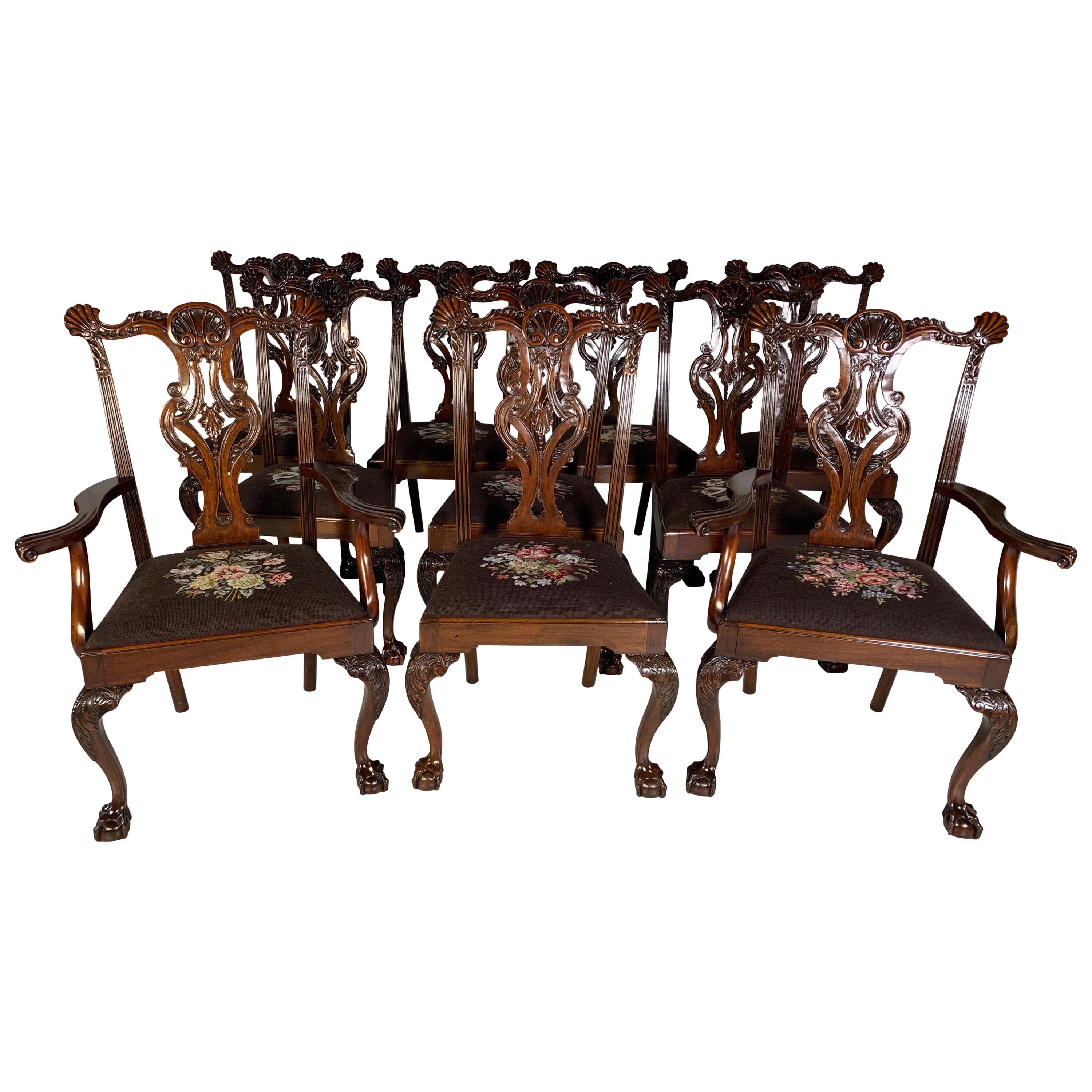 Satz von zehn wunderschön handgeschnitzten Stühlen aus Mahagoni im Chippendale-Stil, um 1870