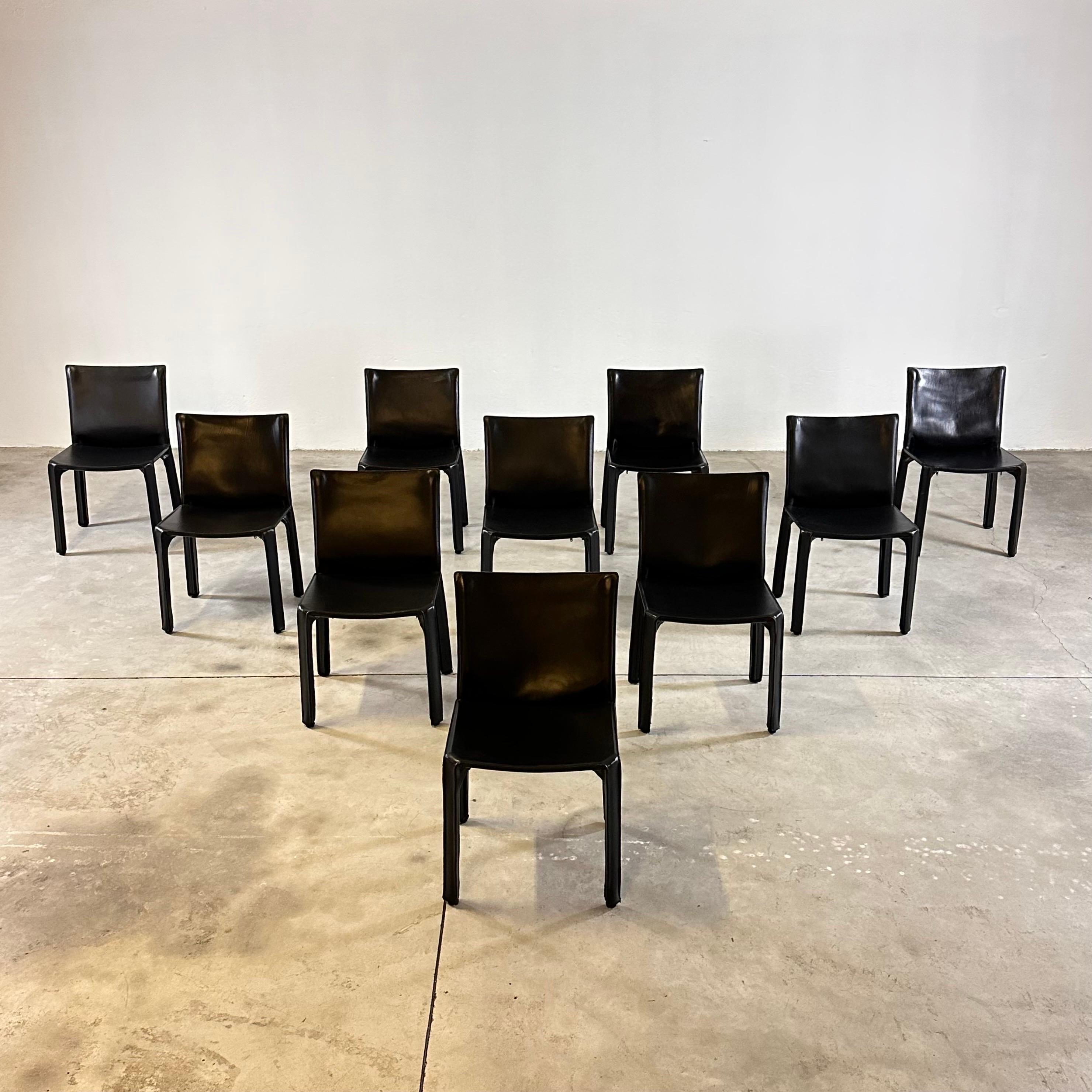 Mid-Century Modern Set of Ten CAB 412 Chairs by Mario Bellini for Cassina in Black Leather, 1970s For Sale