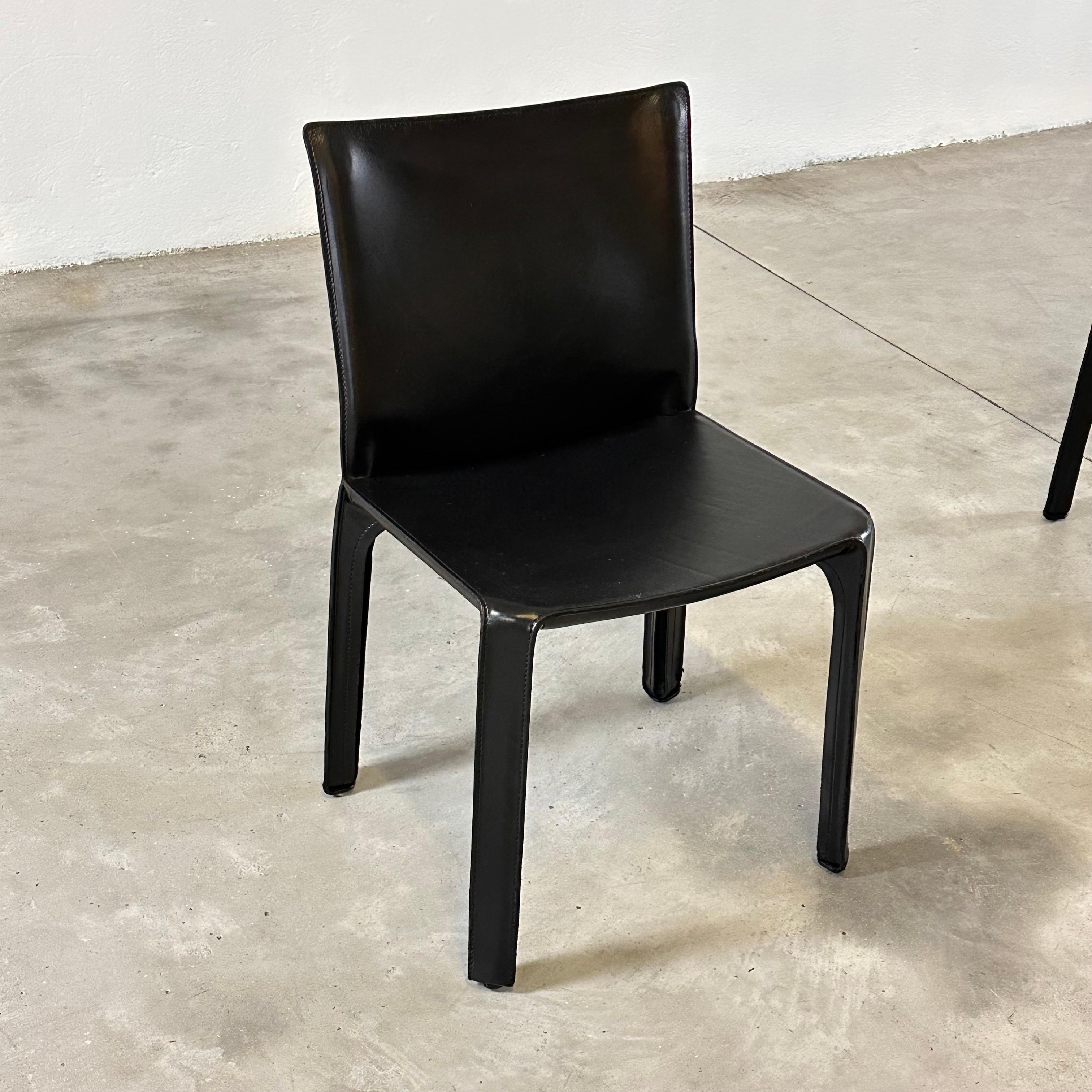 Satz von zehn CAB 412 Stühlen von Mario Bellini für Cassina aus schwarzem Leder, 1970er Jahre im Zustand „Gut“ im Angebot in Brescia , Brescia