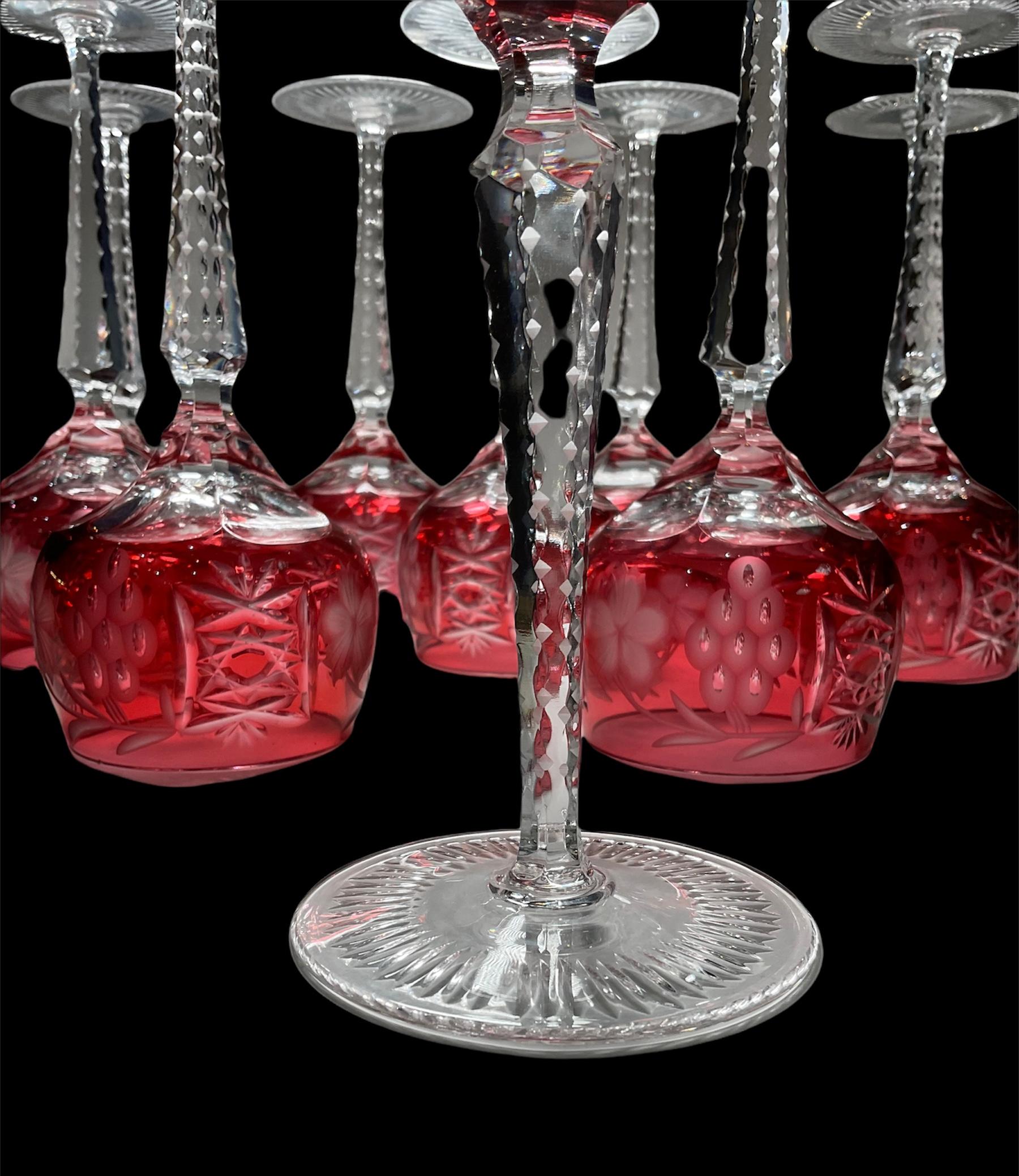Set of Ten Cranberry Color to Clear Cut Crystal Wine Glasses In Good Condition In Guaynabo, PR