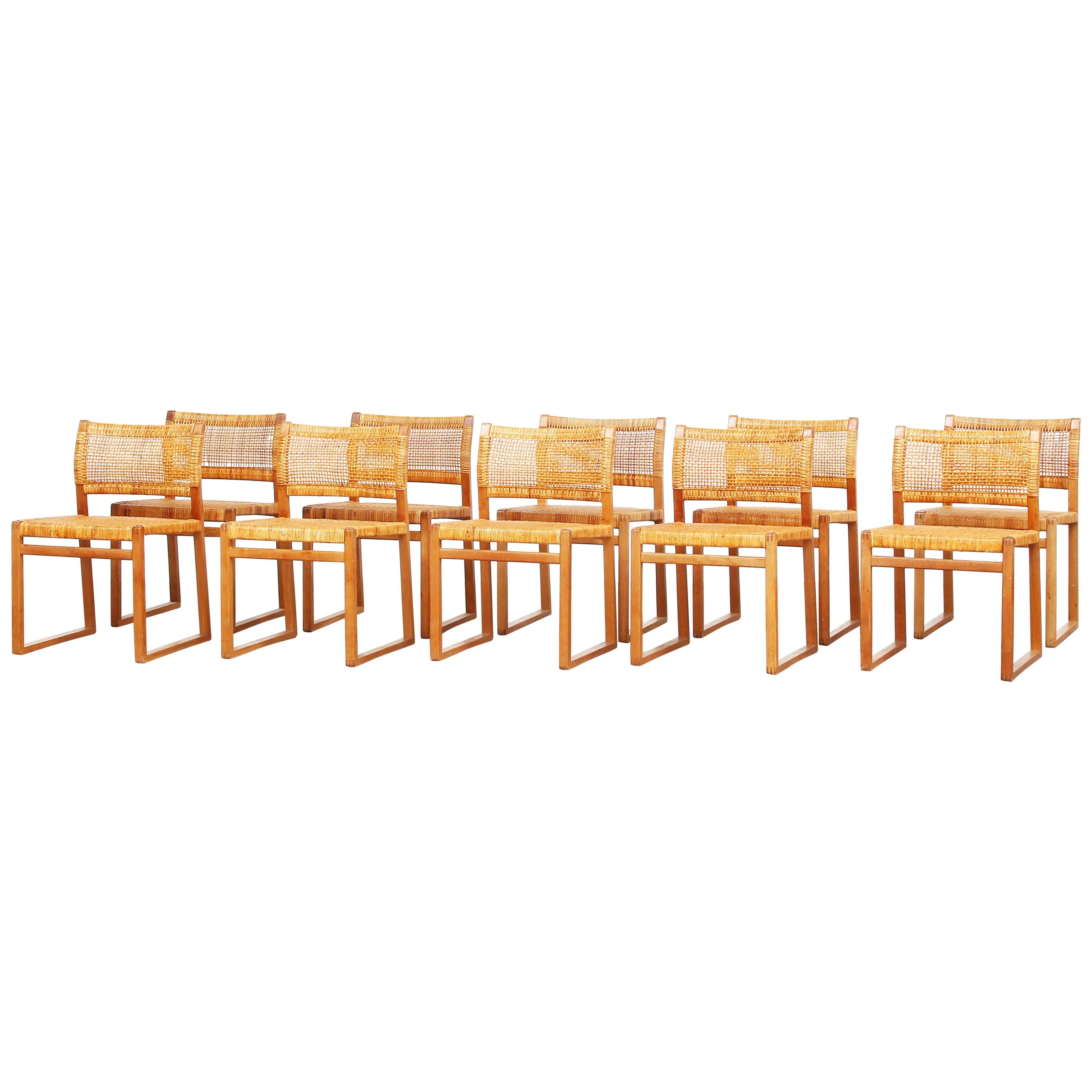 Set of 12 Danish Dining Chairs by Børge Mogensen for Fredericia in Oak, Denmark