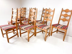 Juego de diez sillas de comedor de Henning Kjaernulf