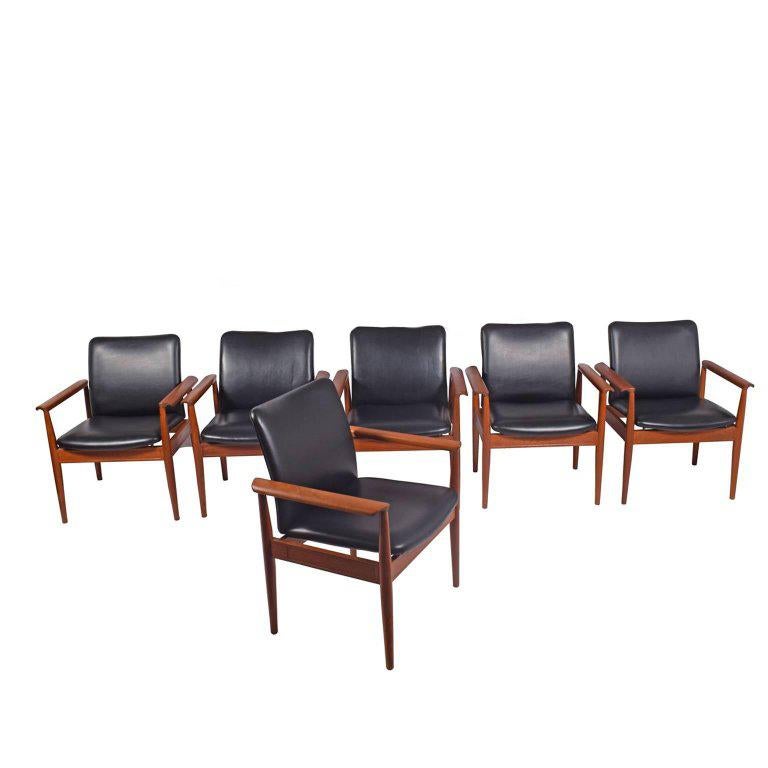 Set of Ten Diplomat Armchairs by Finn Juhl for France & Son In Good Condition In Hudson, NY
