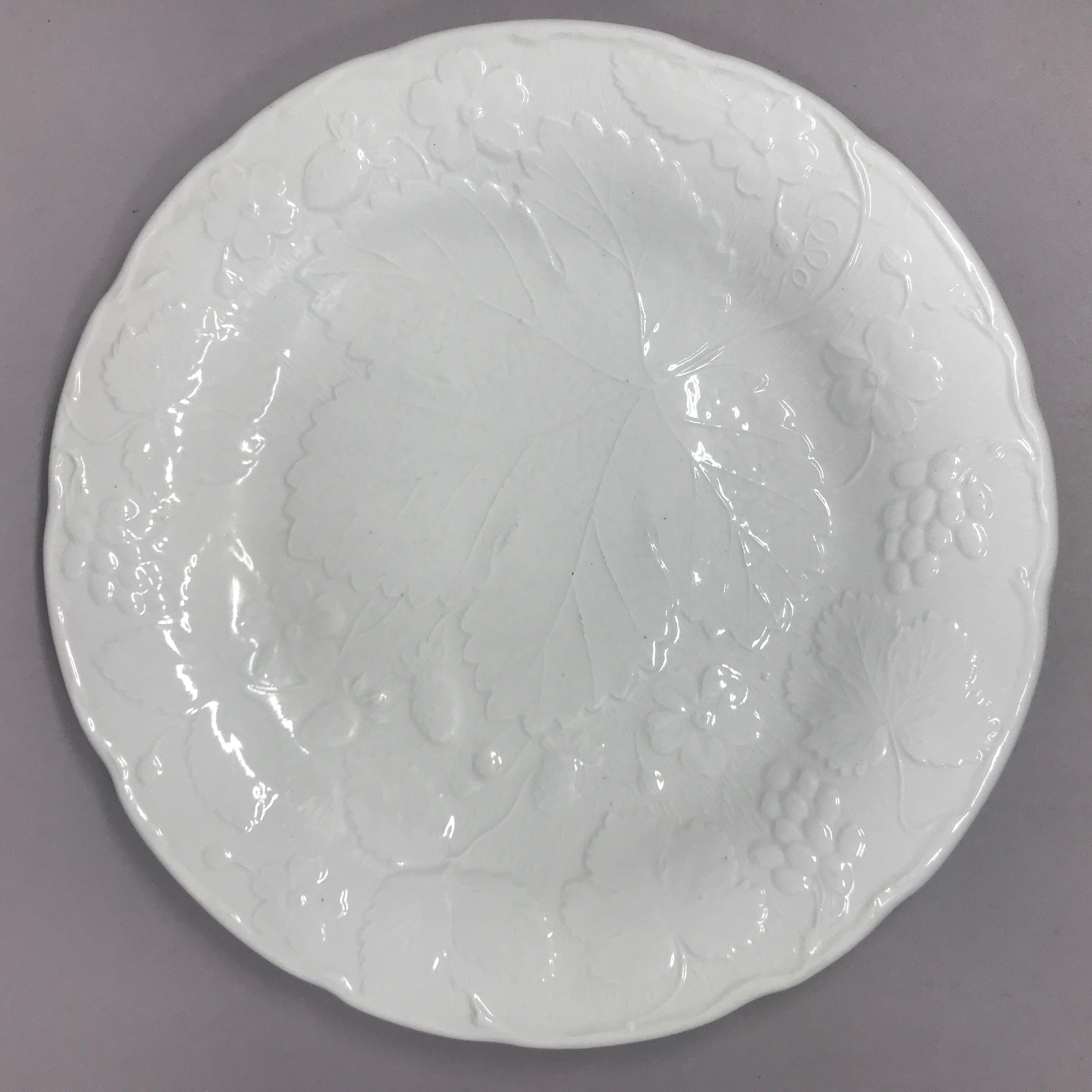 20th Century Set of Ten Each White Strawberry Leaf Dinner and Lunch/Dessert Plates