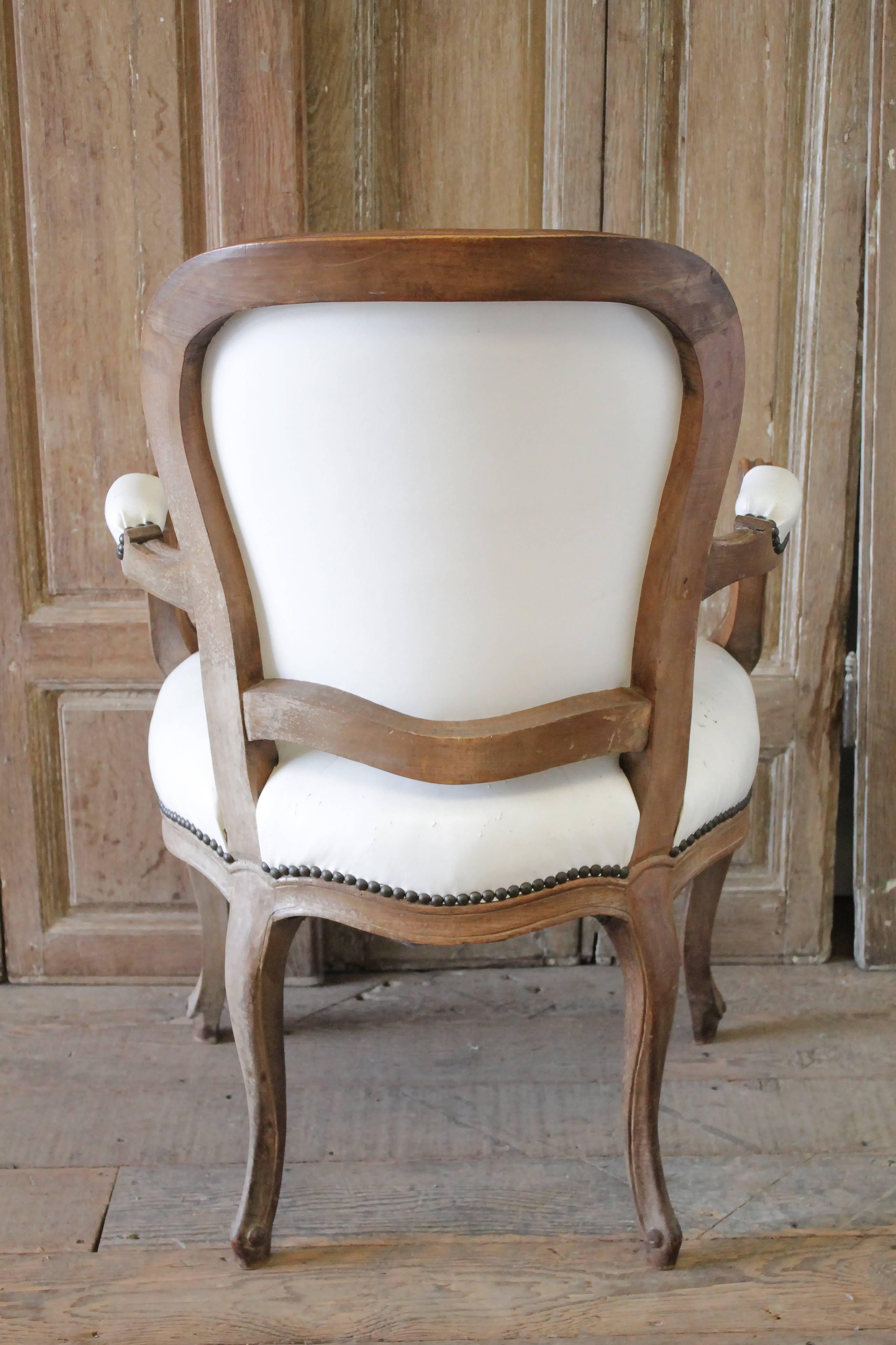 Set of Ten Early 20th Century Louis XV Style Dining Chairs in White Leather 11
