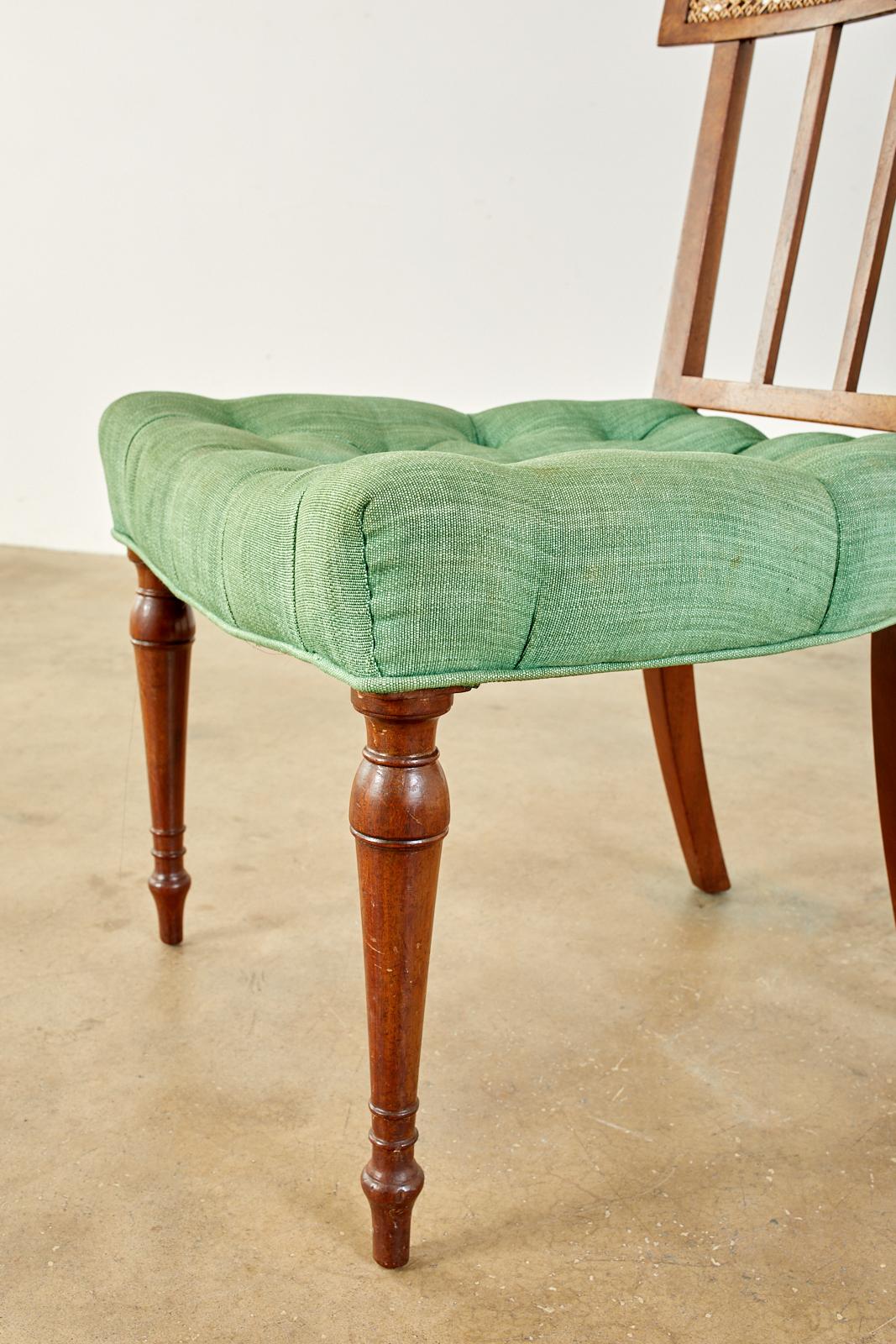 Ensemble de dix chaises de salle à manger anglaises de style Régence en acajou à assise cannée 10
