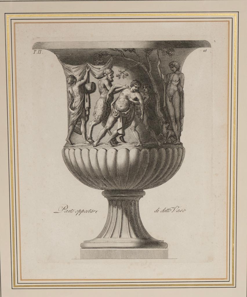 Ensemble de dix gravures encadrées de vases classiques par Carlo Antonini en vente 1