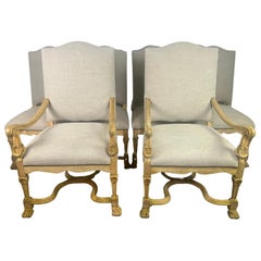 Ensemble de dix chaises de salle à manger en lin de style provincial français