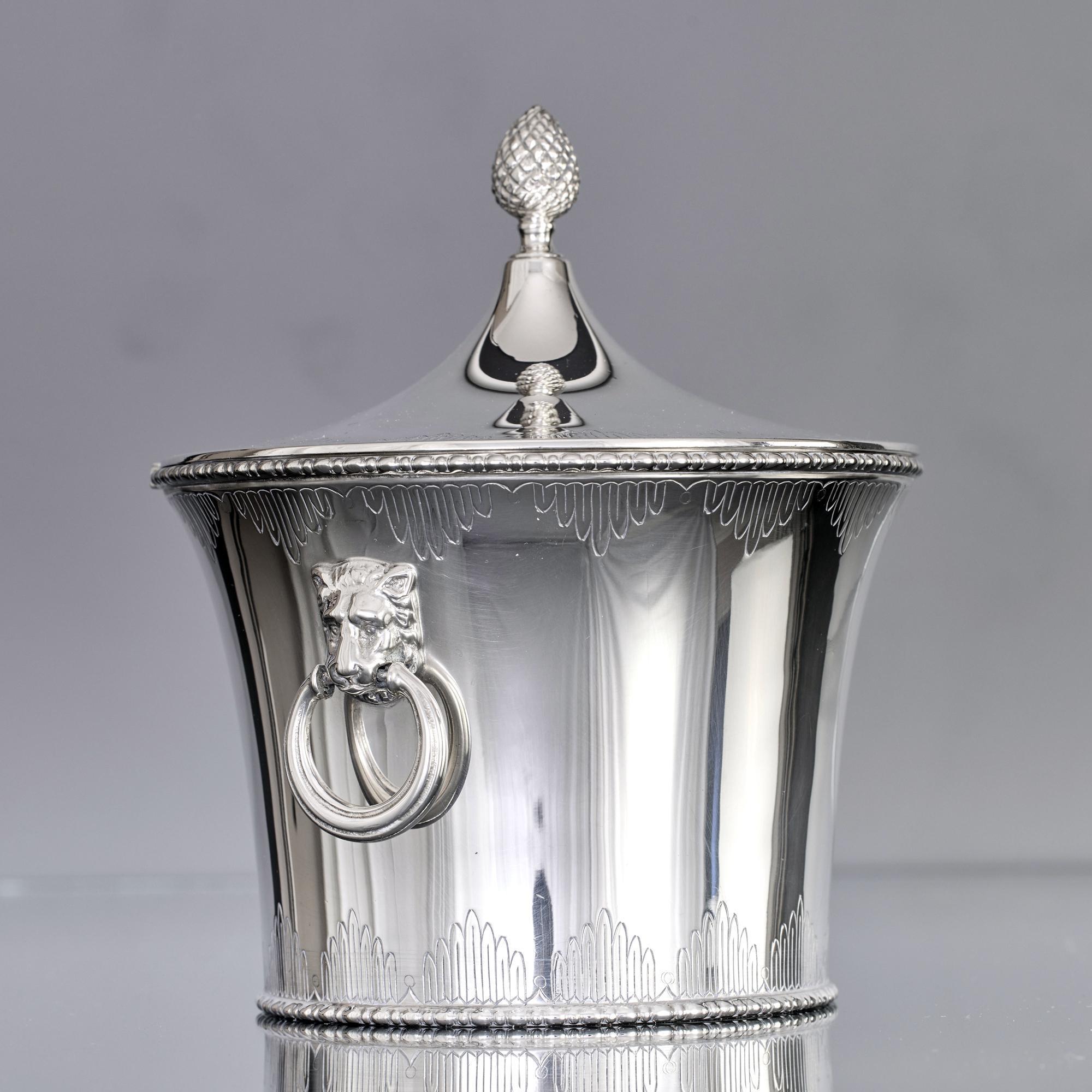 Sterling Silver Silver biscuit box For Sale