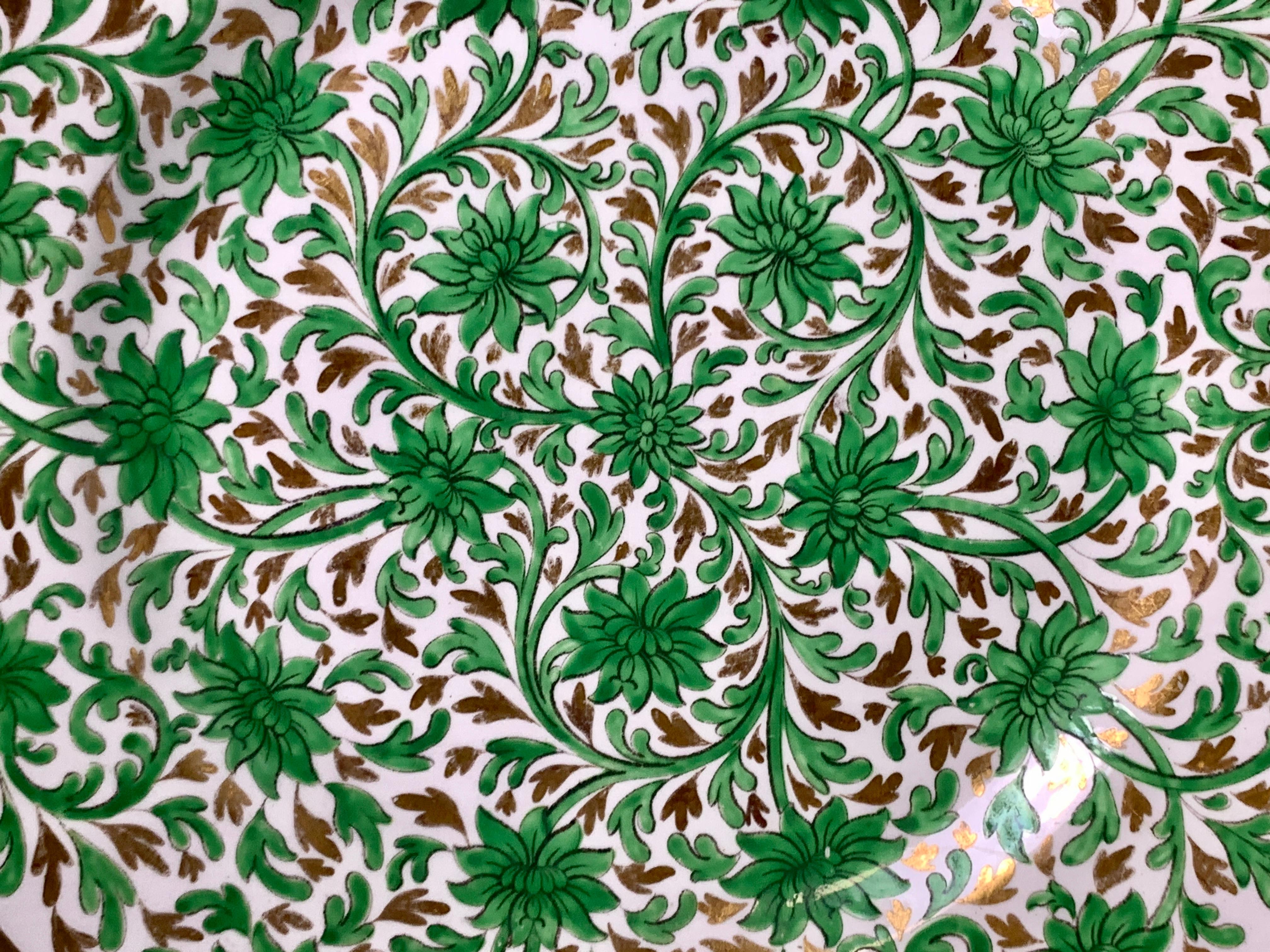 Set Ten Hand-Painted Plates Spode Chrysanthemum Swirl Pattern England Circa 1810 In Good Condition In Katonah, NY