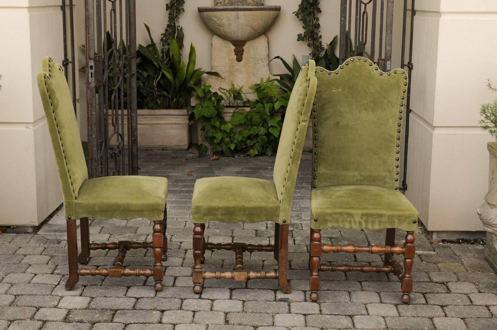 Set of Ten Italian Baroque Style 1900s Dining Side Chairs with Green Upholstery 3