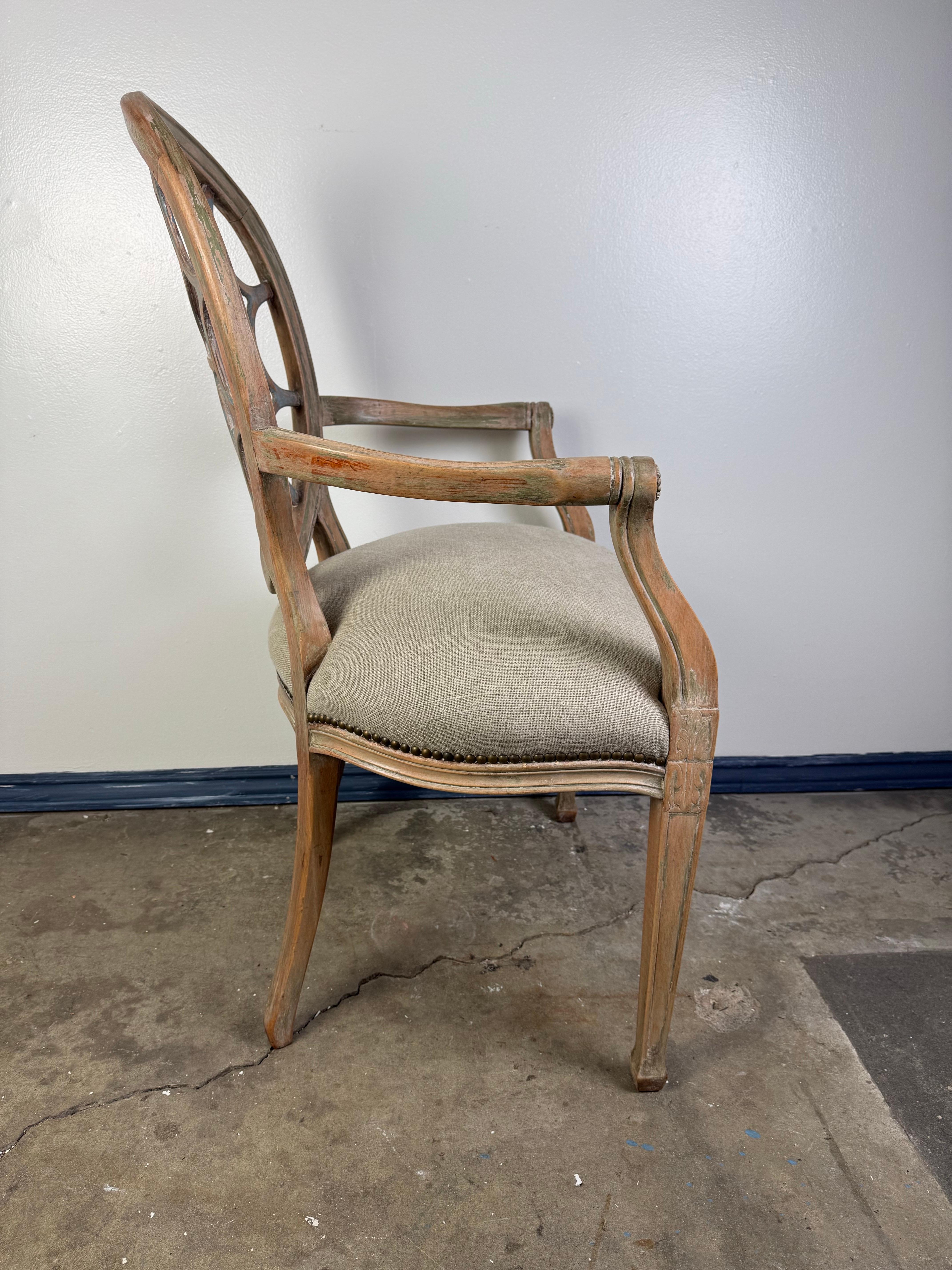 Ensemble de dix chaises de salle à manger italiennes en vente 8