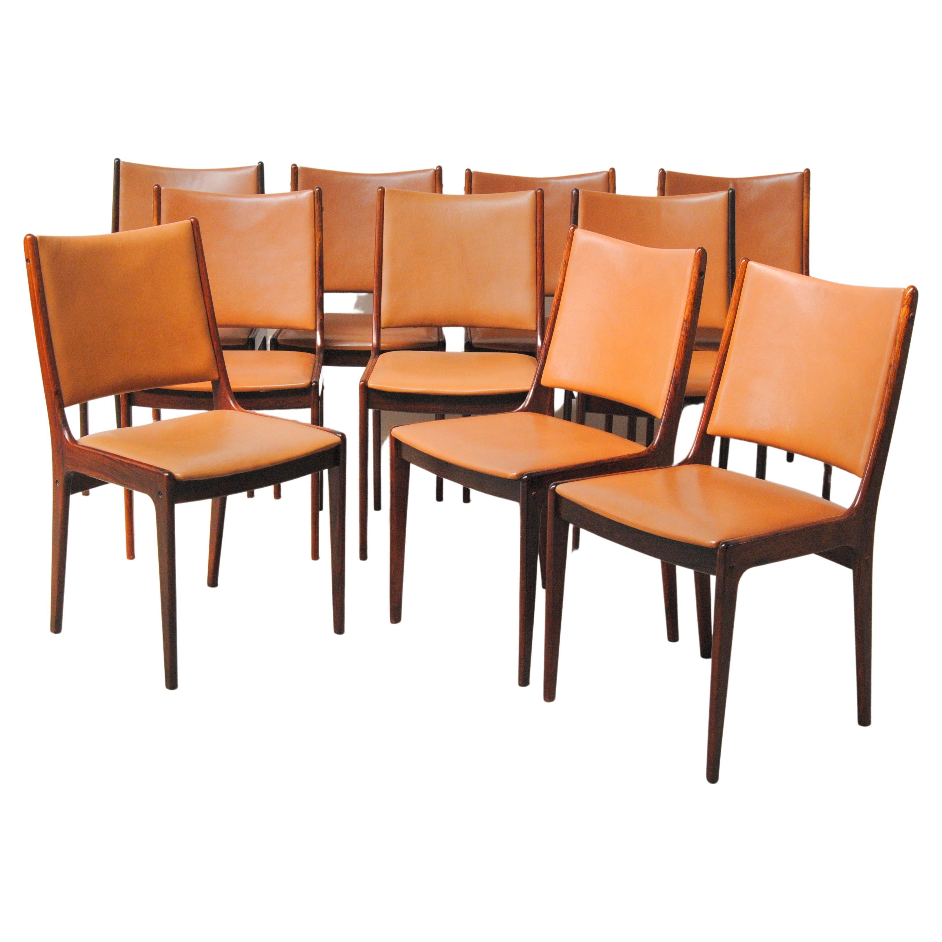 Dix chaises de salle à manger restaurées Johannes Andersen en bois de rose, tapisserie personnalisée incluse en vente
