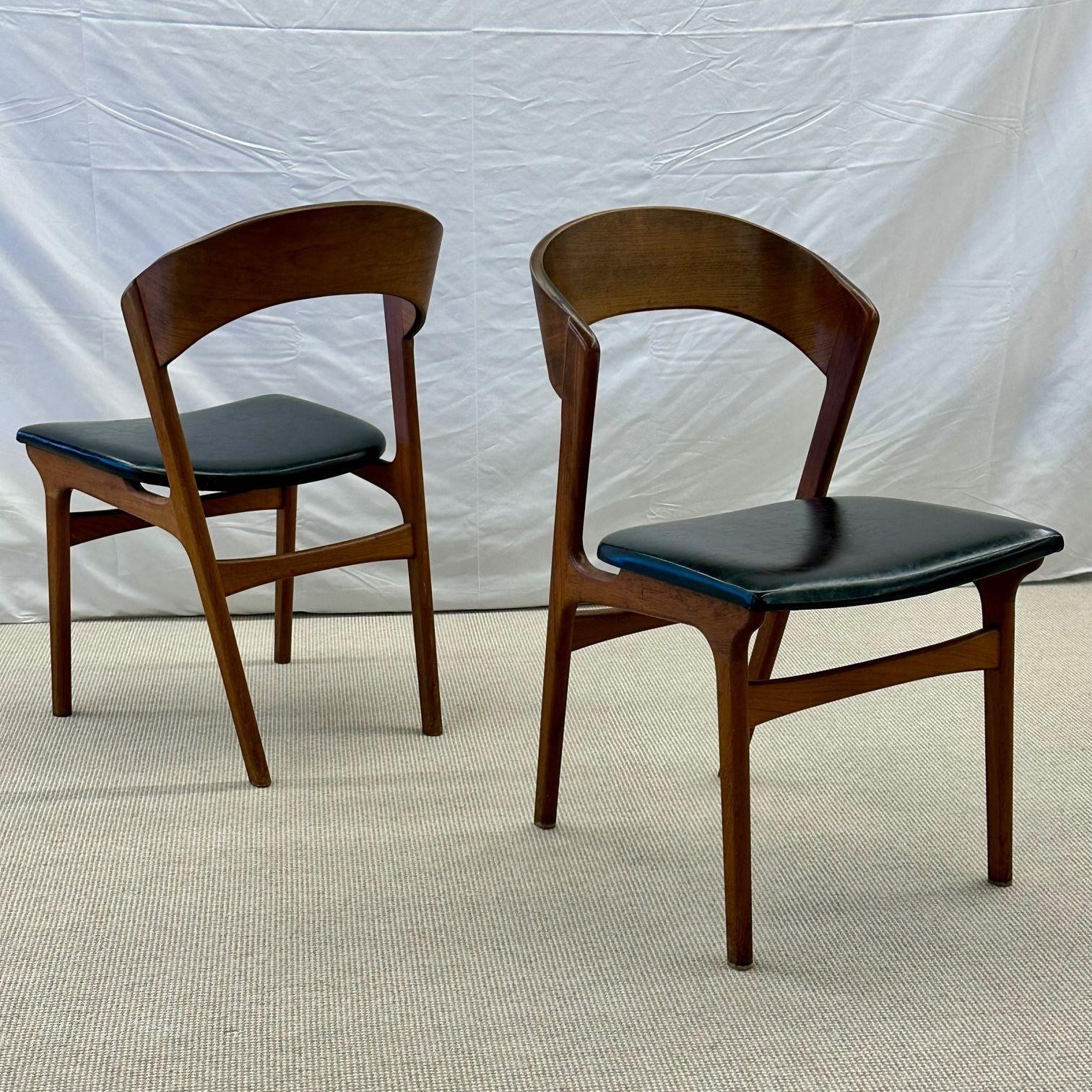 Set of Ten Kai Kristiansen Style Mid-Century Modern Dining / Side Chairs, Danish For Sale 3