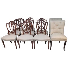 Ensemble de dix chaises de salle à manger en acajou