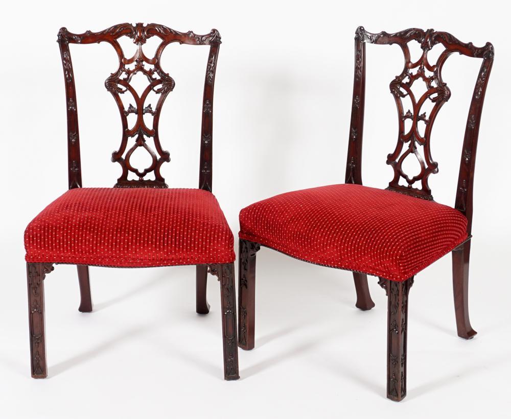 Set von zehn chinesischen Chippendale-Esszimmerstühlen von hoher Qualität aus der Mitte des 19. Jahrhunderts (Chinese Chippendale) im Angebot